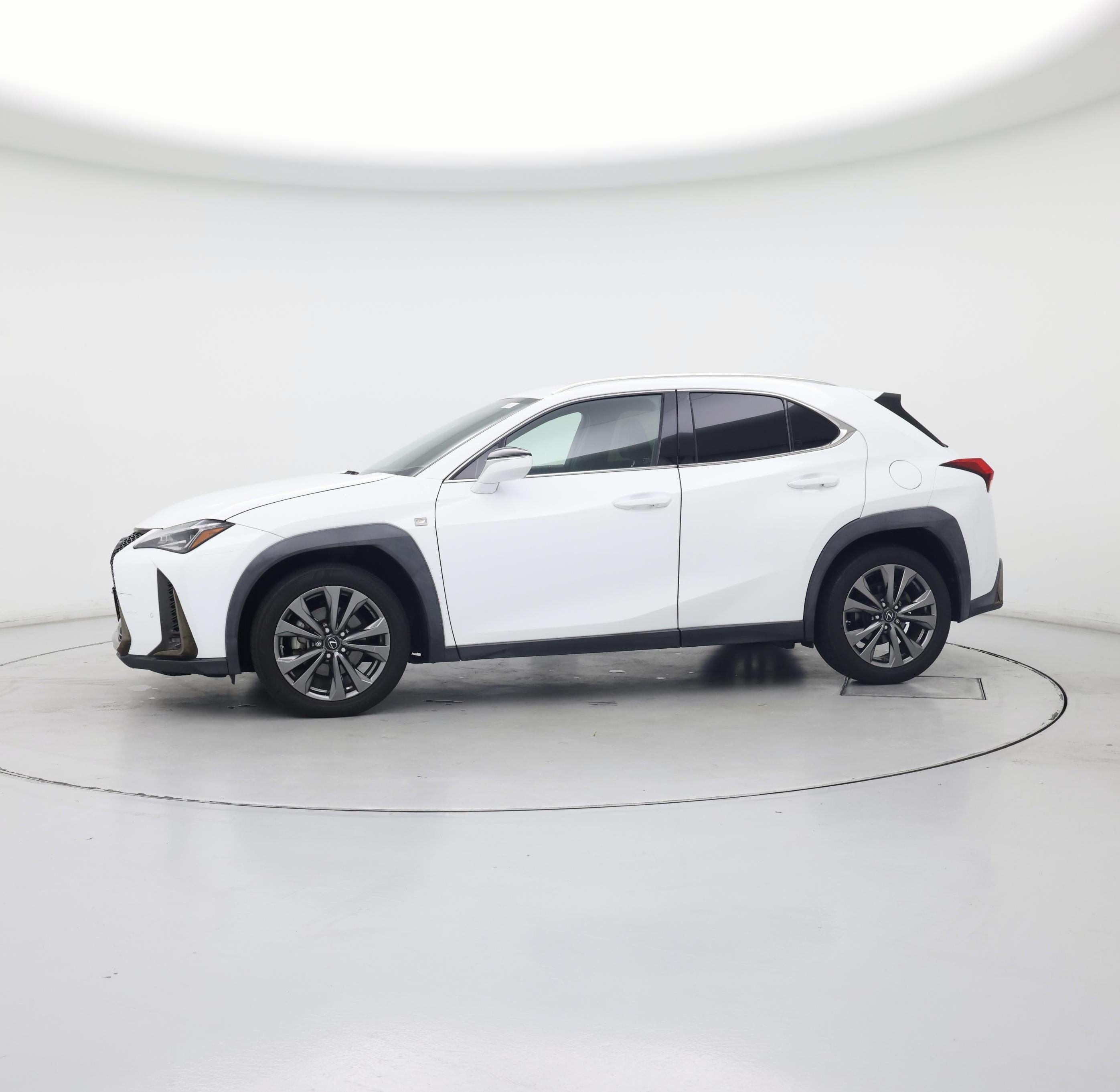 Thumbnail: 2020 Lexus UX - 3