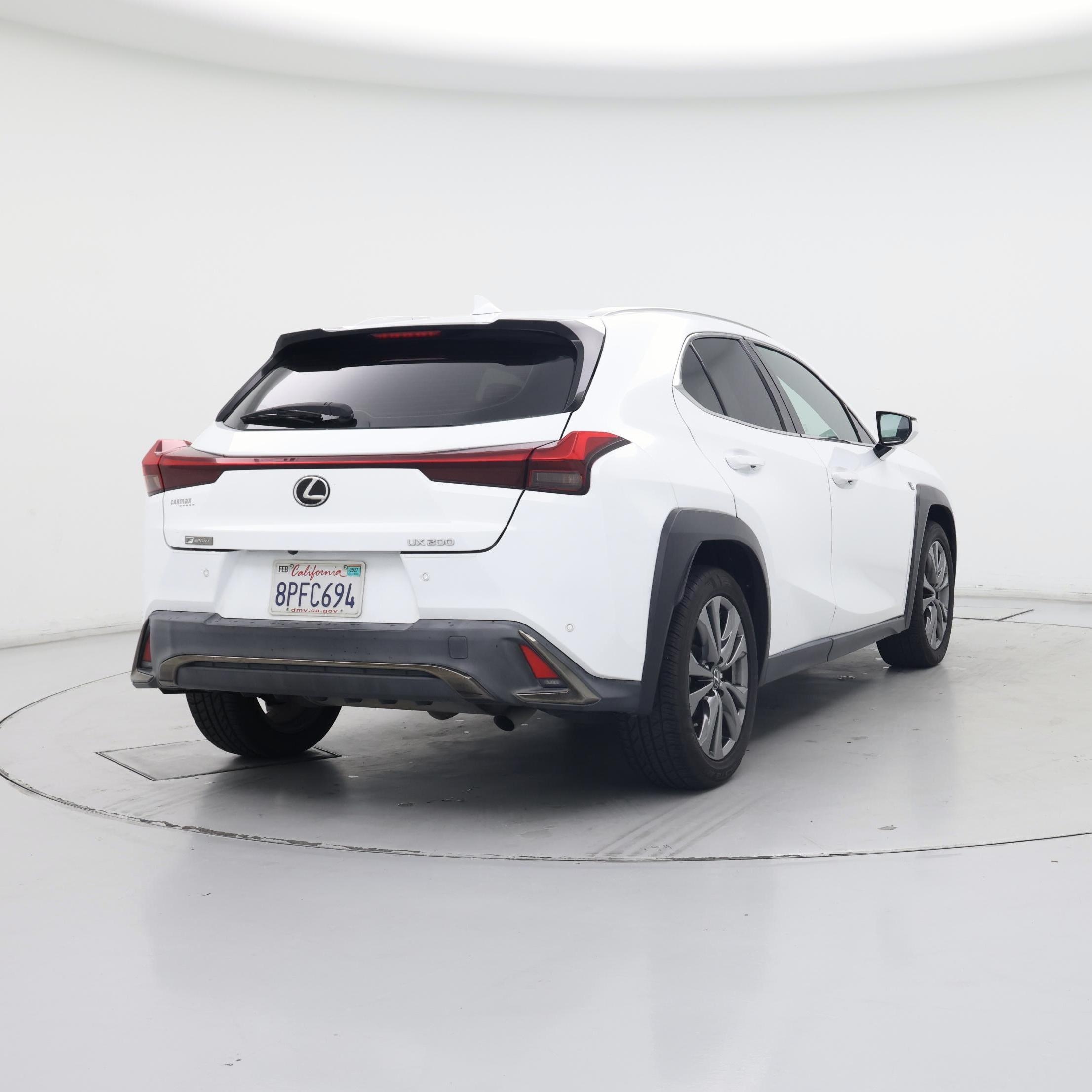 Thumbnail: 2020 Lexus UX - 8