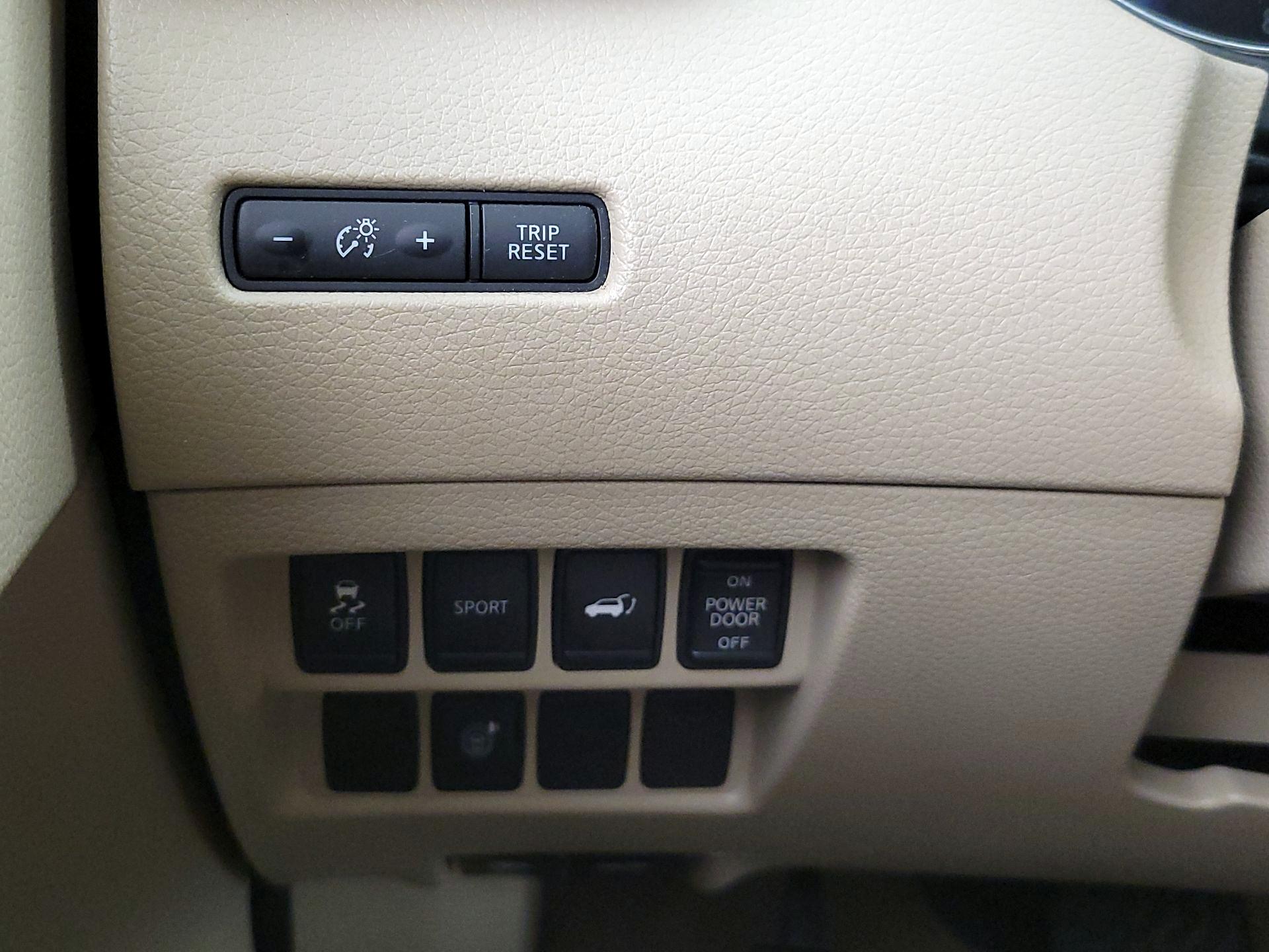 Thumbnail: 2014 Nissan Rogue - 13