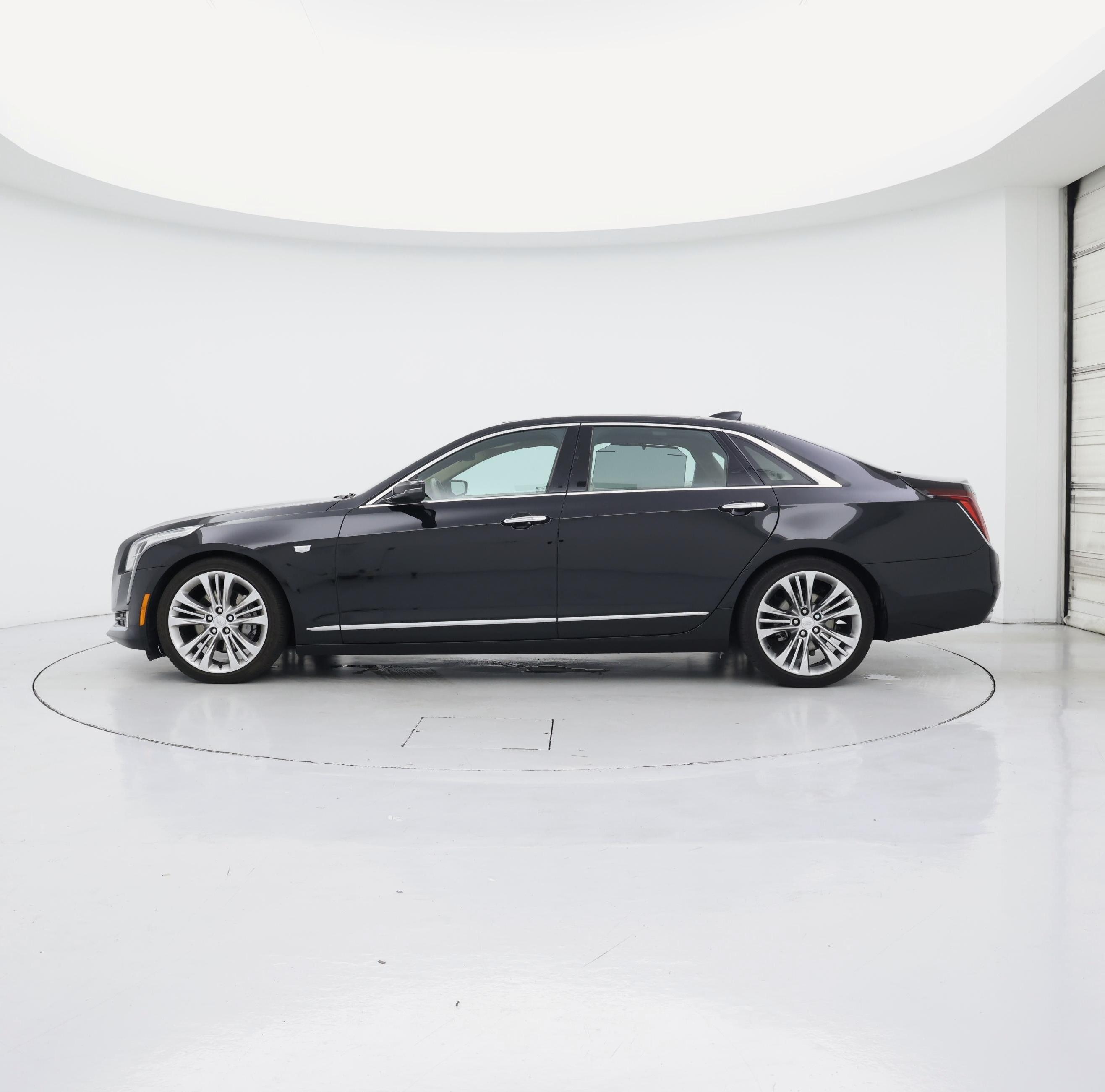 Thumbnail: 2017 Cadillac CT6 - 3