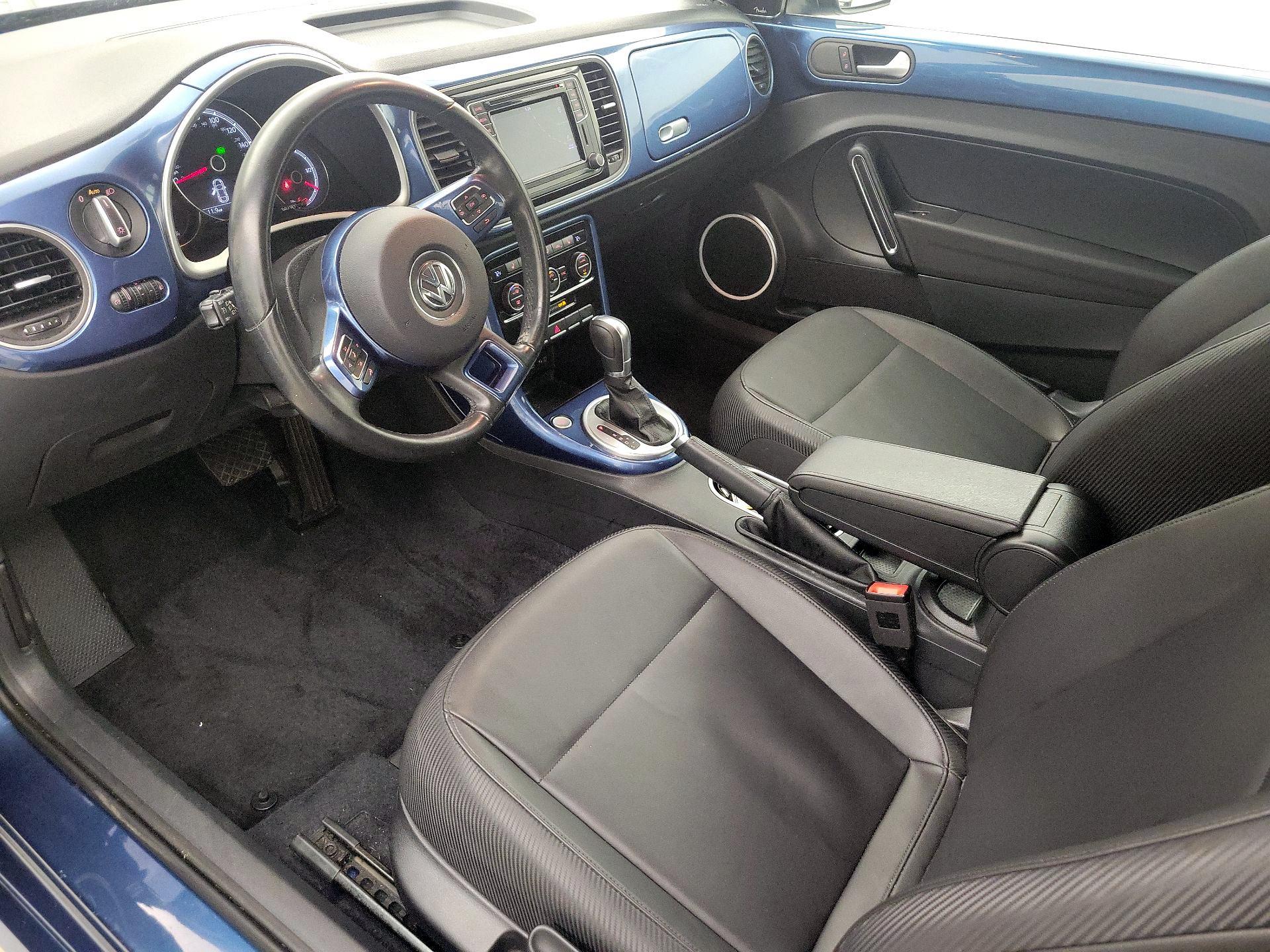 Thumbnail: 2017 Volkswagen Beetle - 11
