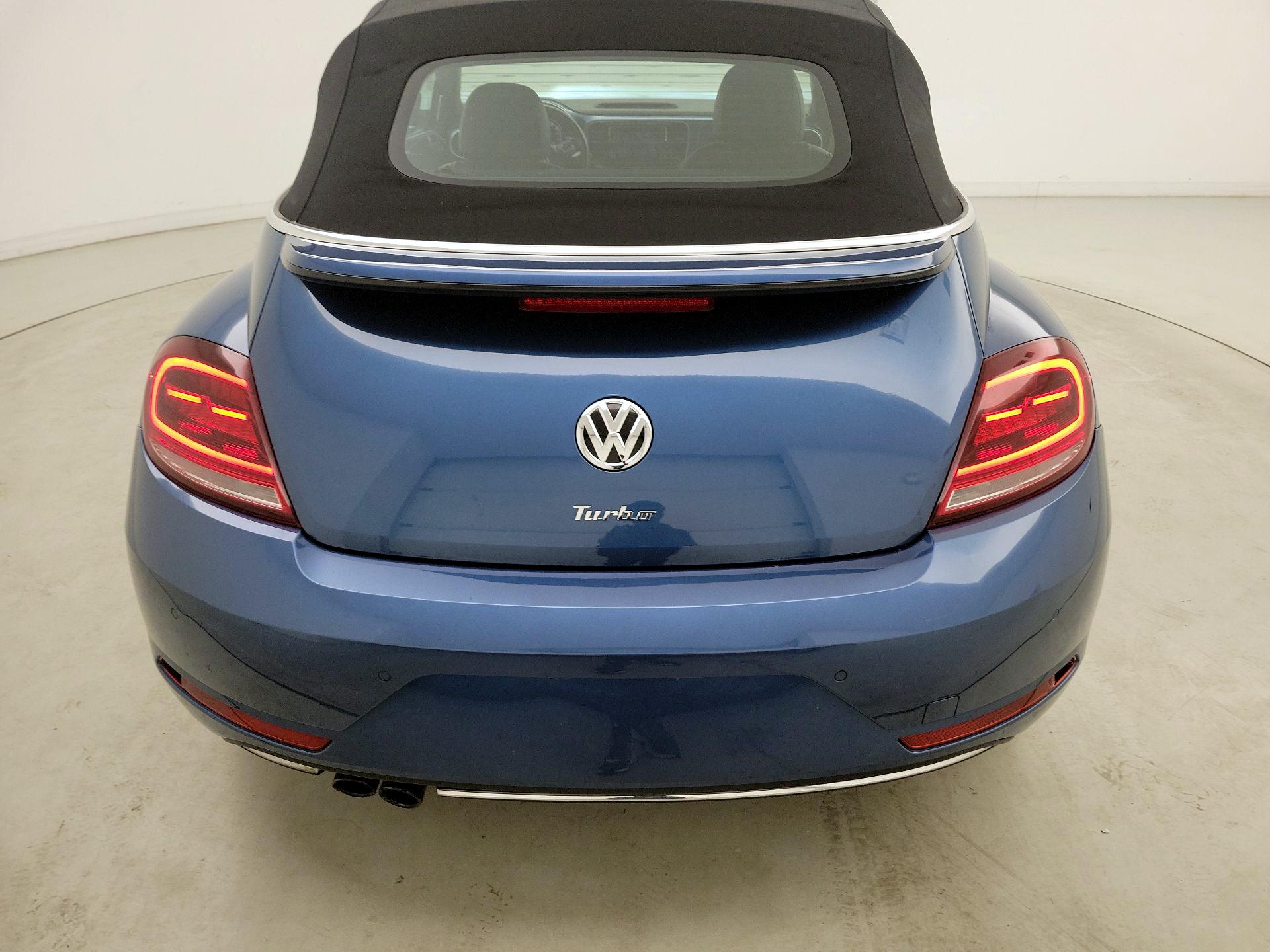 Thumbnail: 2017 Volkswagen Beetle - 20