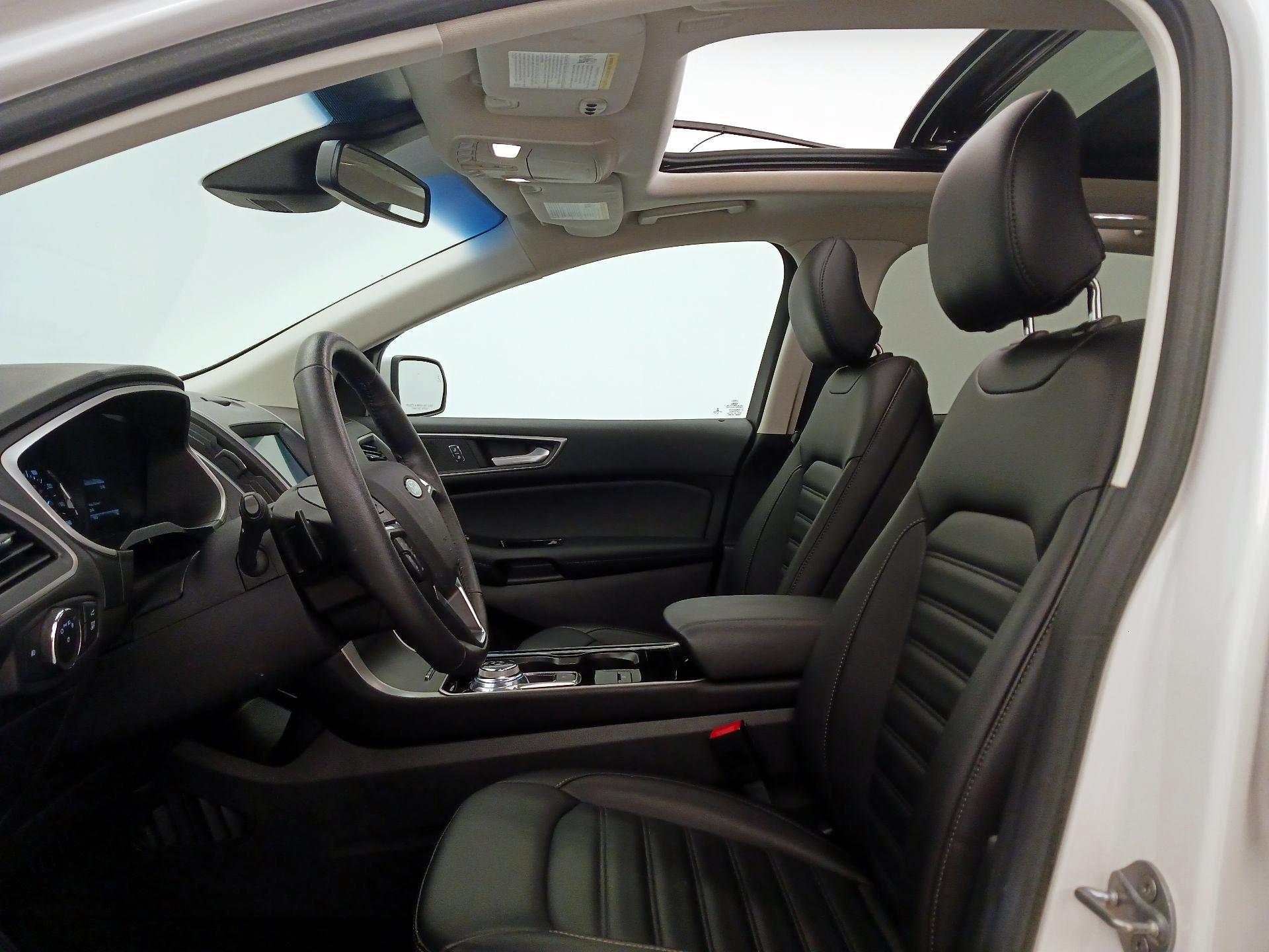 Thumbnail: 2019 Ford Edge - 19