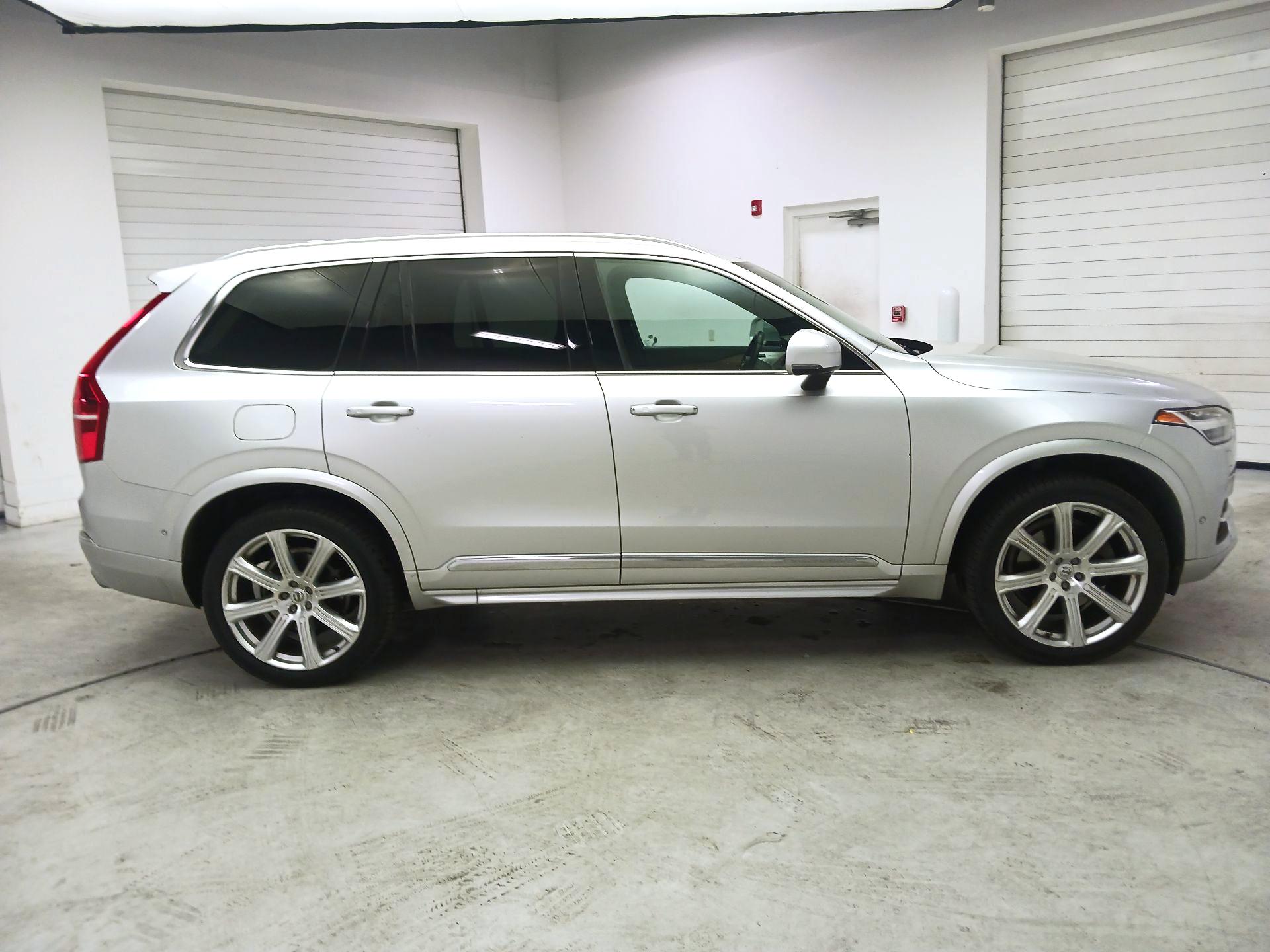 Thumbnail: 2016 Volvo XC90 - 4