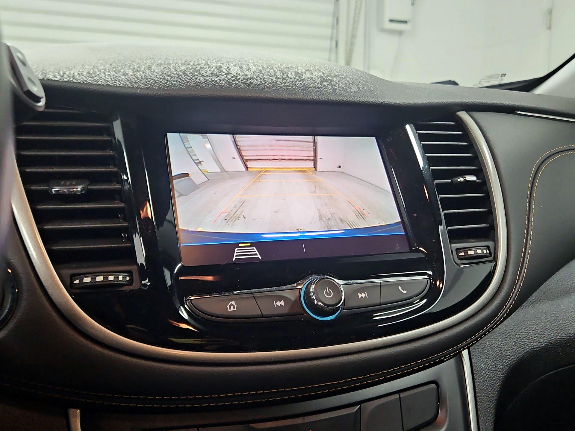 Thumbnail: 2020 Chevrolet Trax - 14