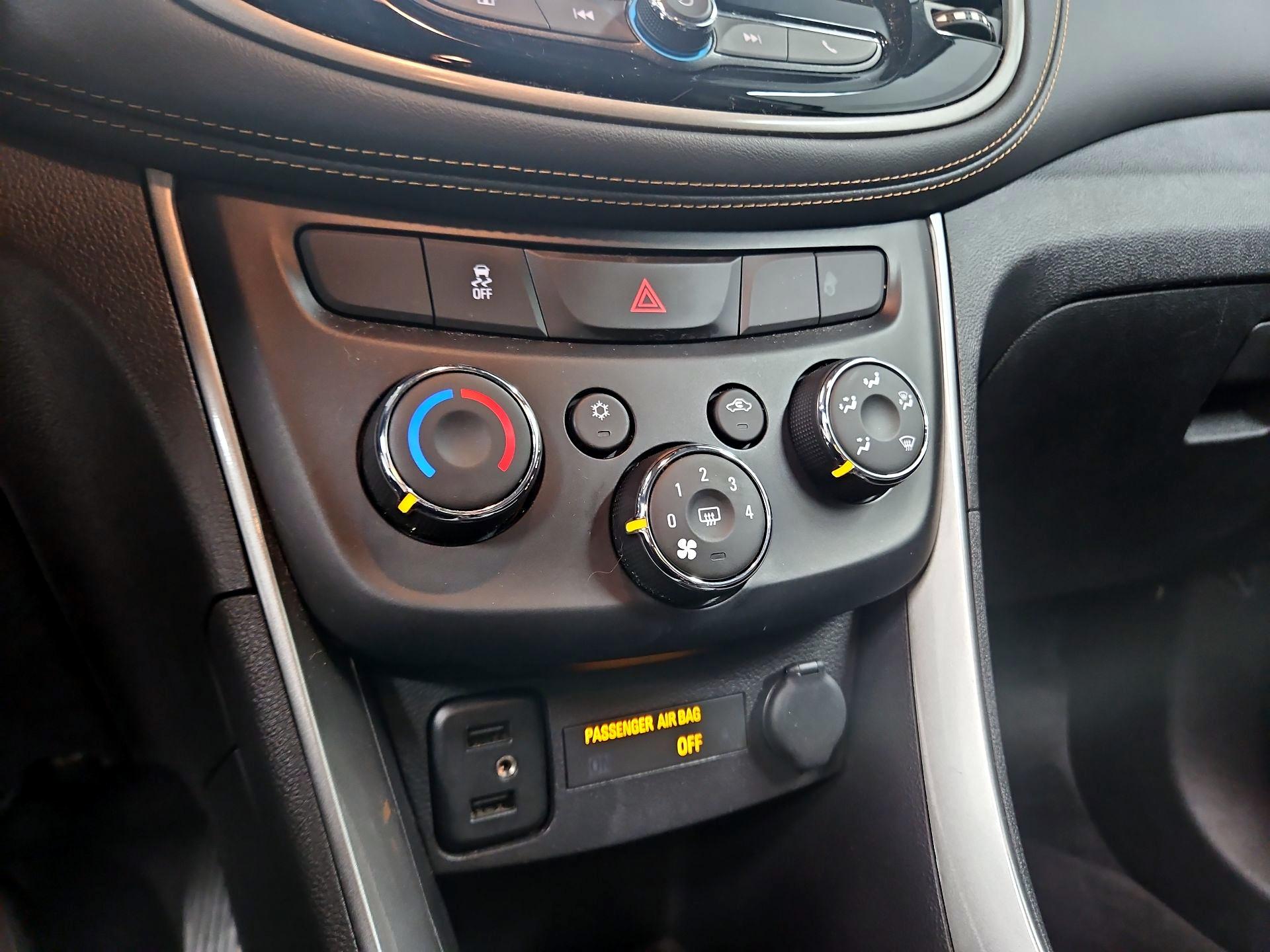 Thumbnail: 2020 Chevrolet Trax - 16