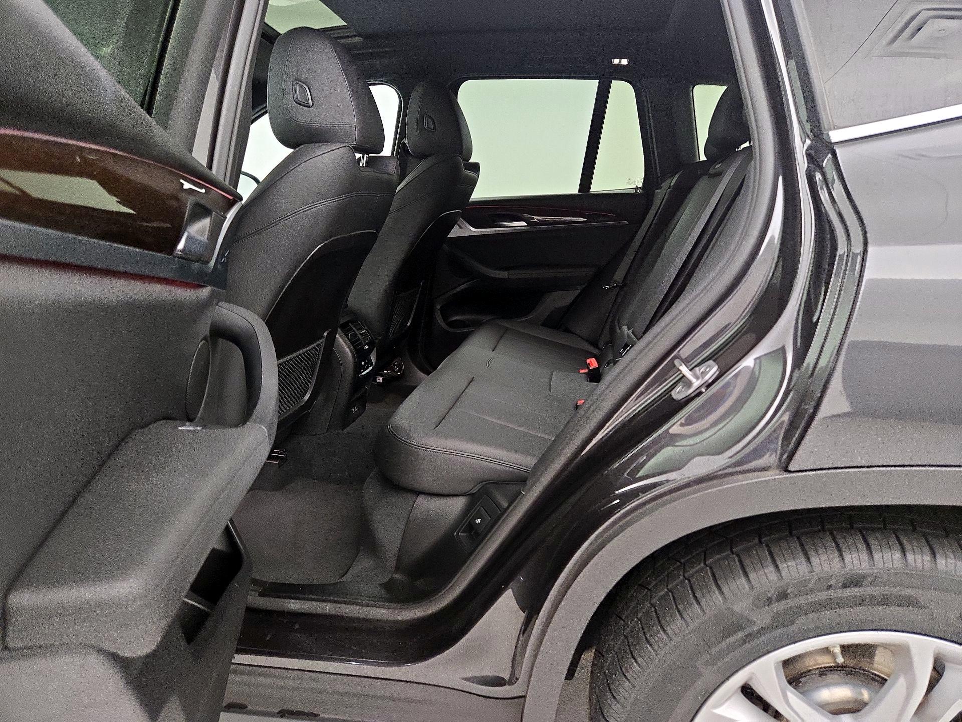 Thumbnail: 2021 BMW X3 - 20