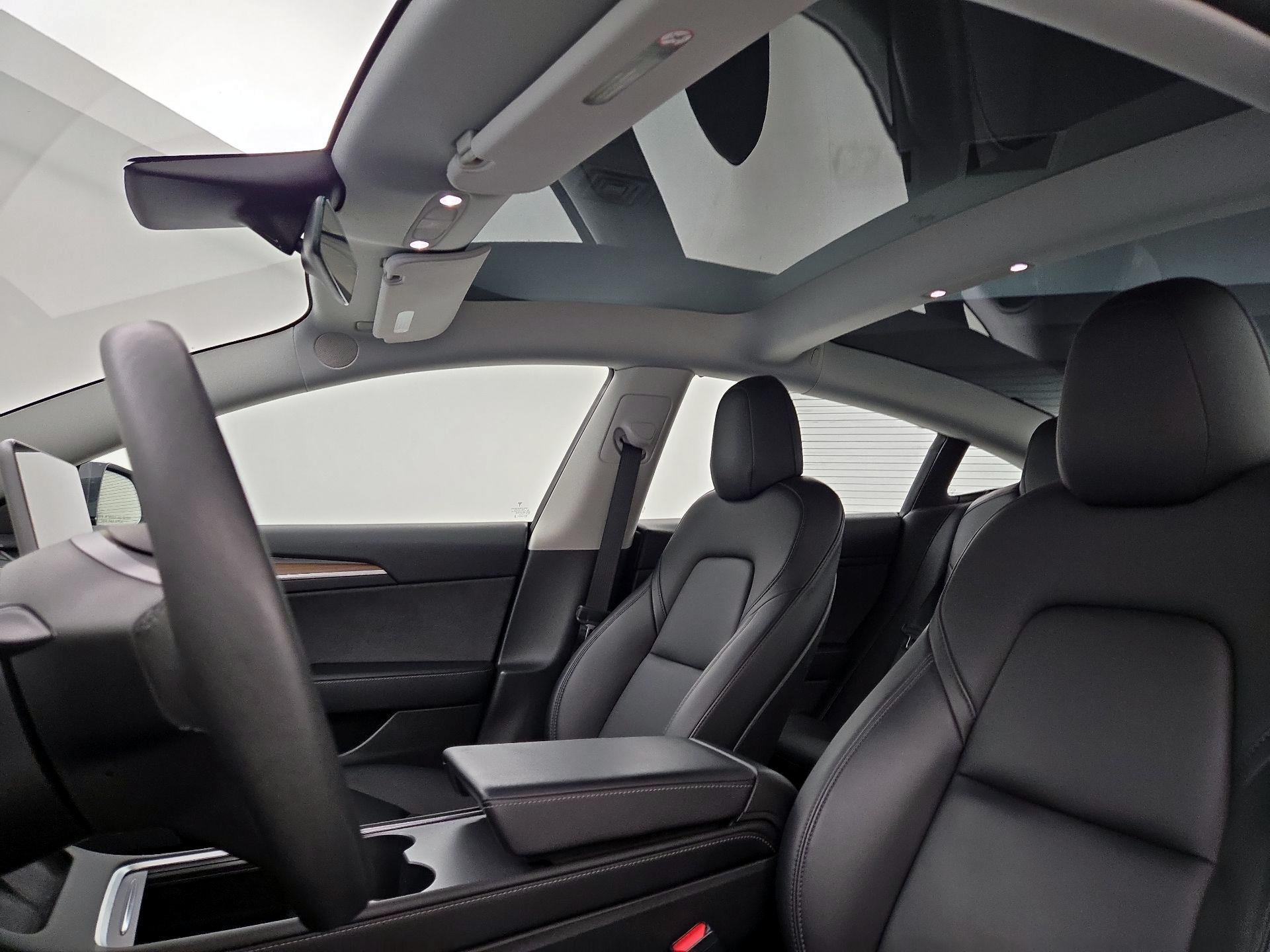 Thumbnail: 2021 Tesla Model 3 - 19