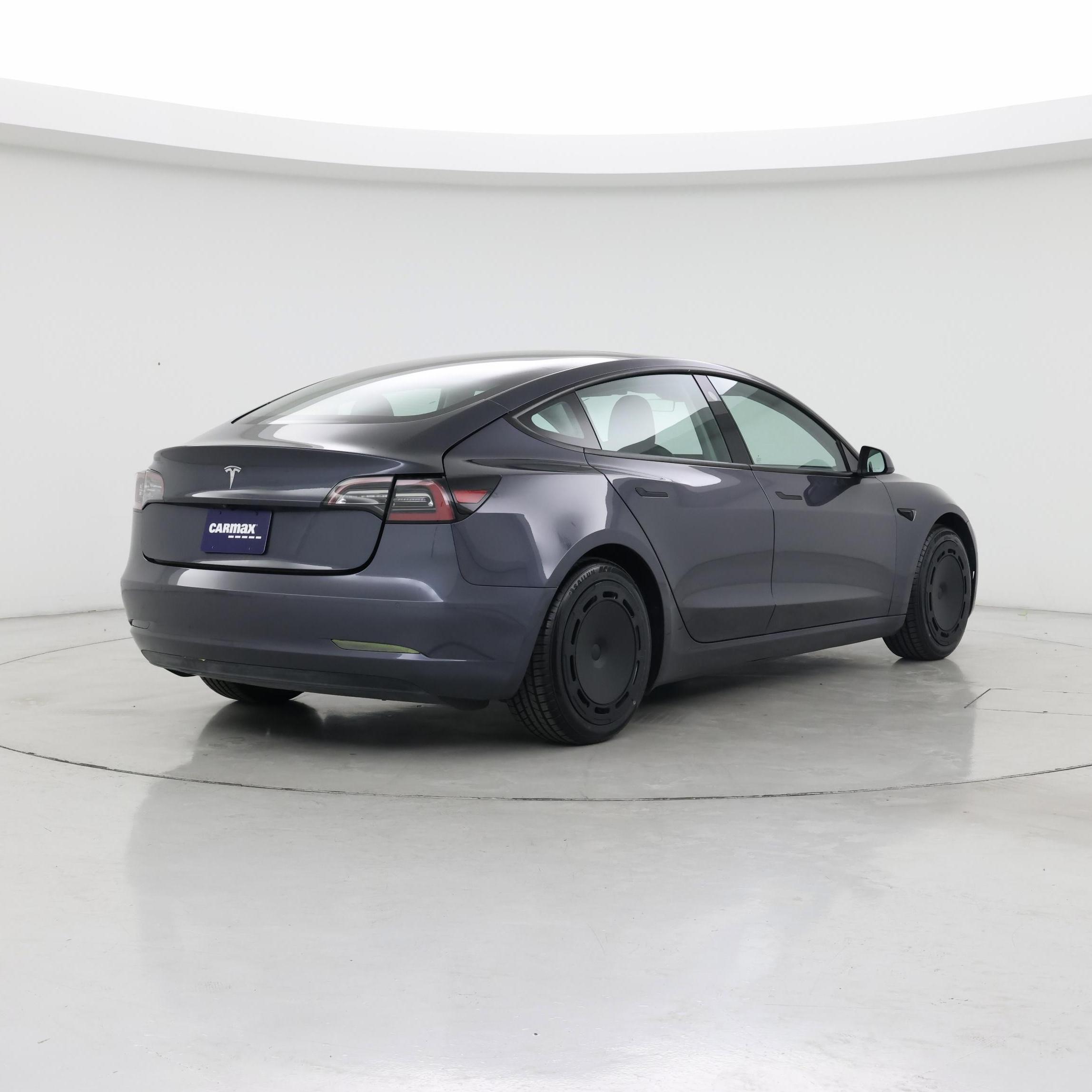 Thumbnail: 2021 Tesla Model 3 - 8