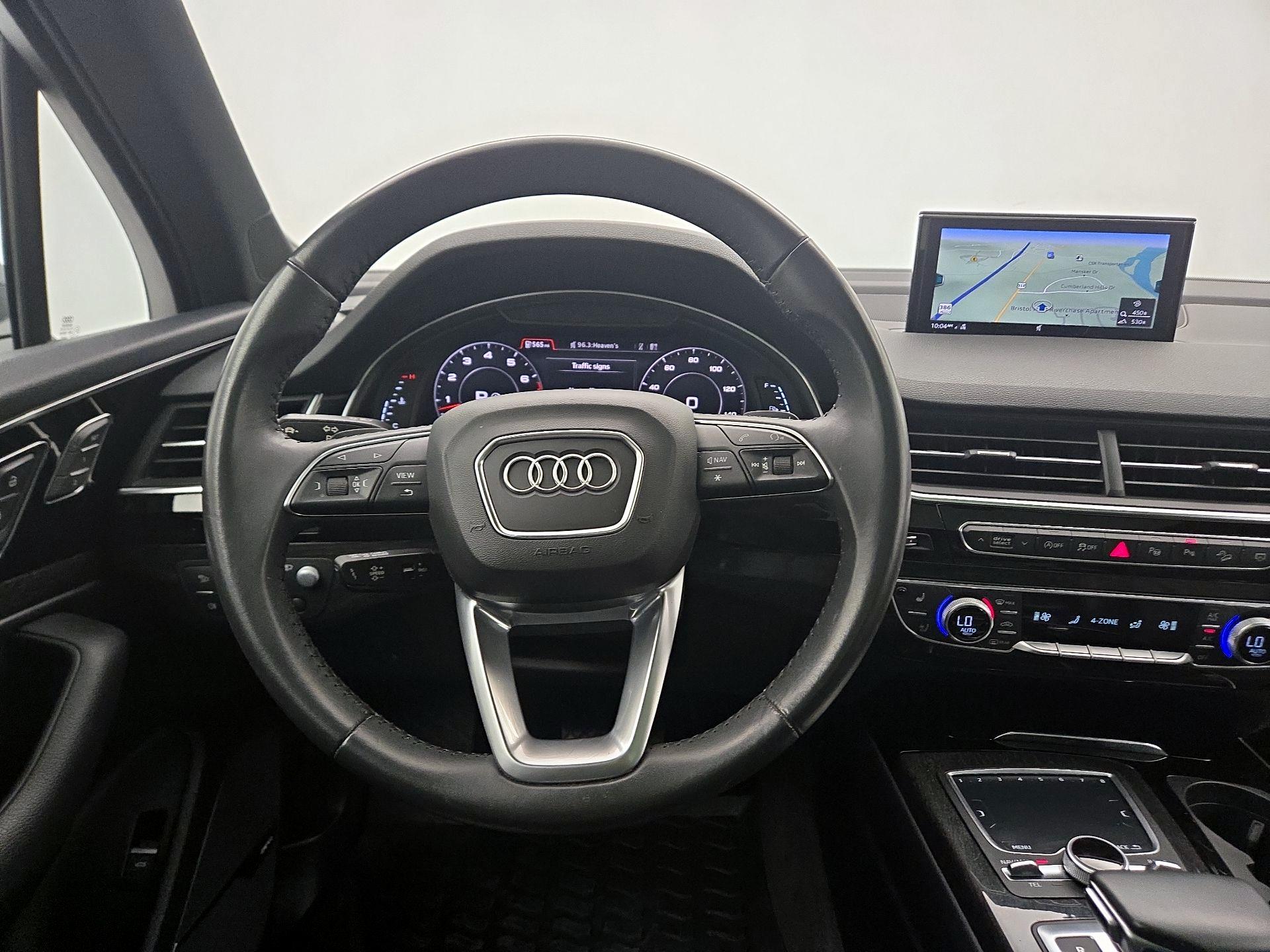 Thumbnail: 2019 Audi Q7 - 10