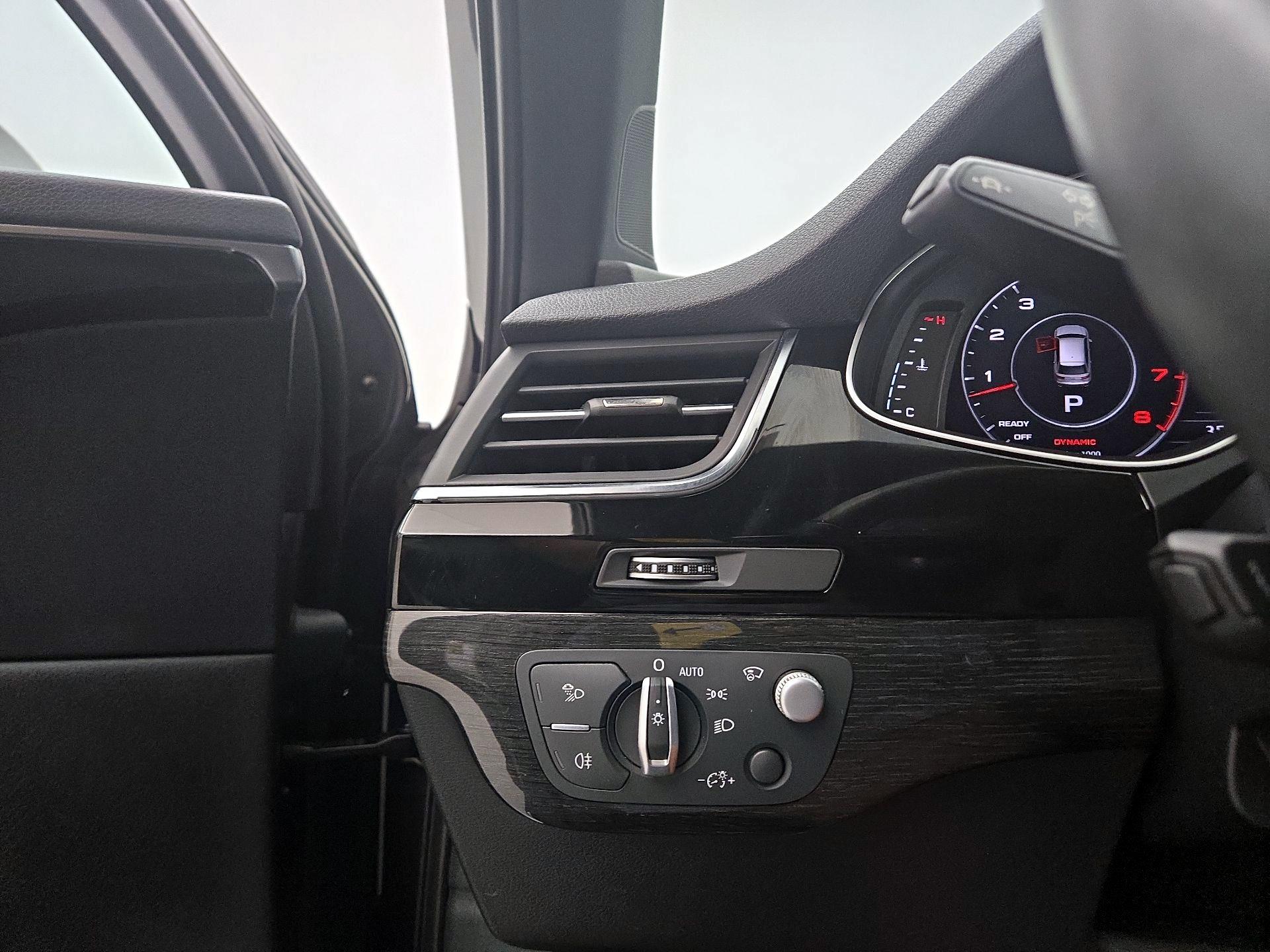 Thumbnail: 2019 Audi Q7 - 13