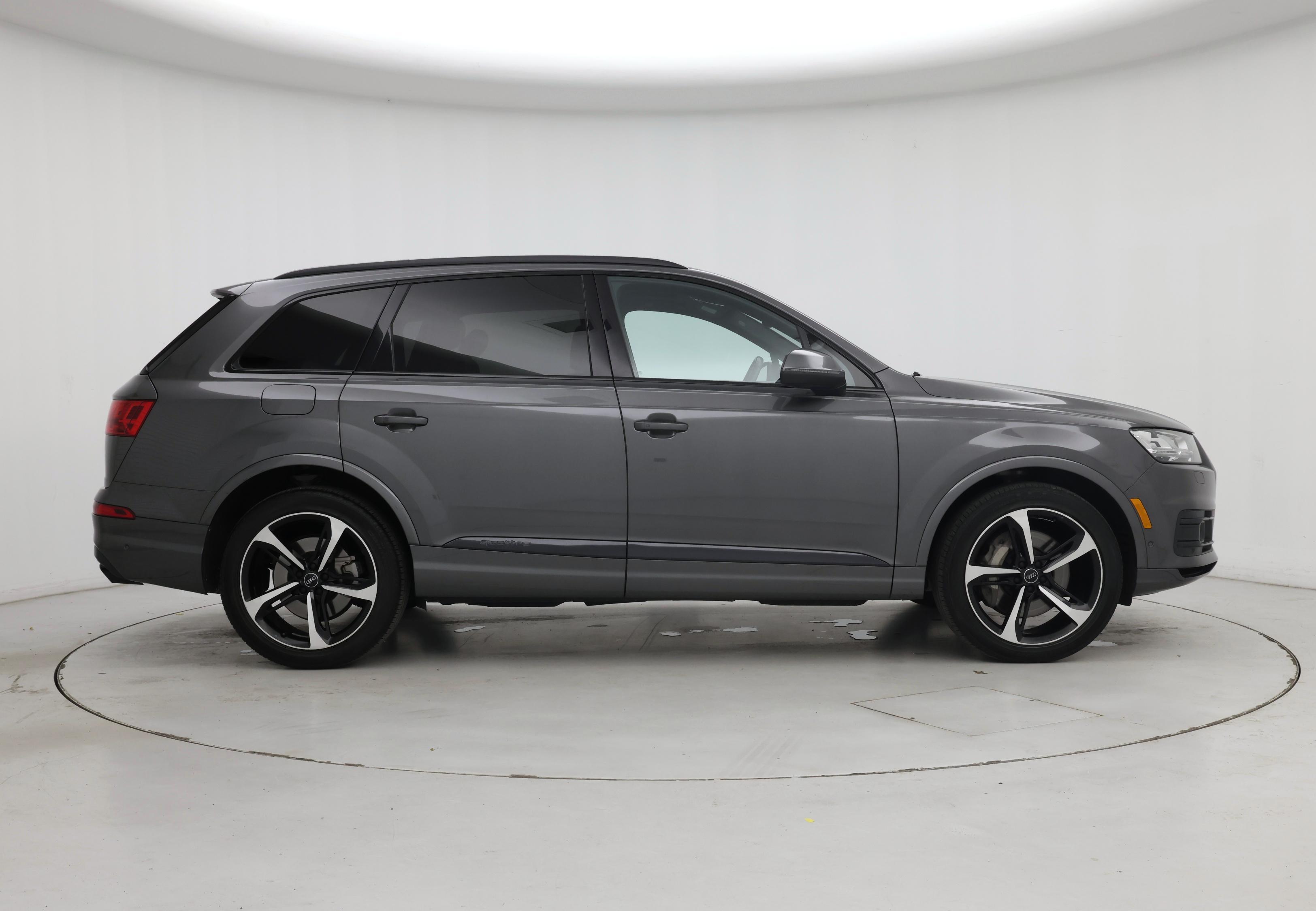 Thumbnail: 2019 Audi Q7 - 7