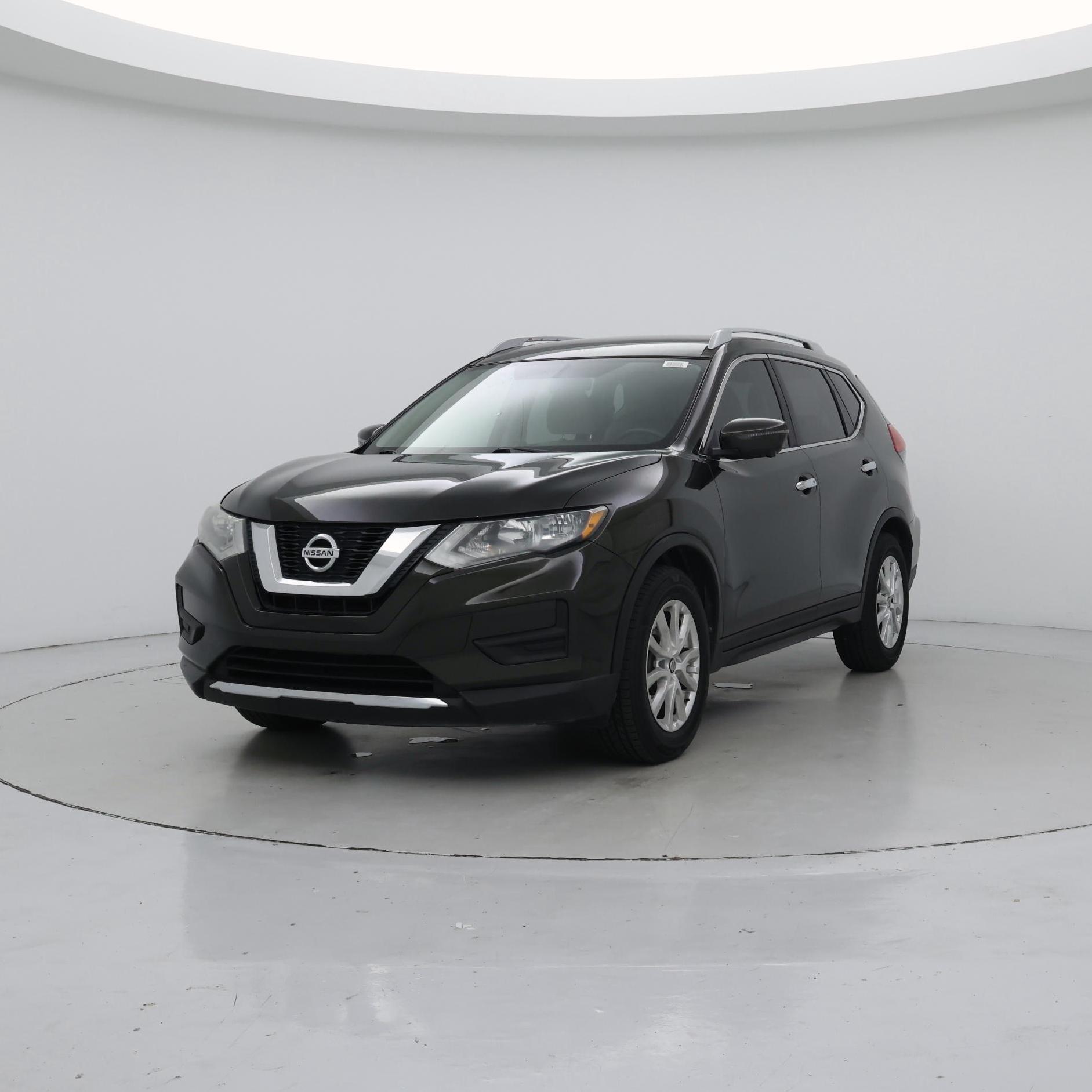 Thumbnail: 2017 Nissan Rogue - 4