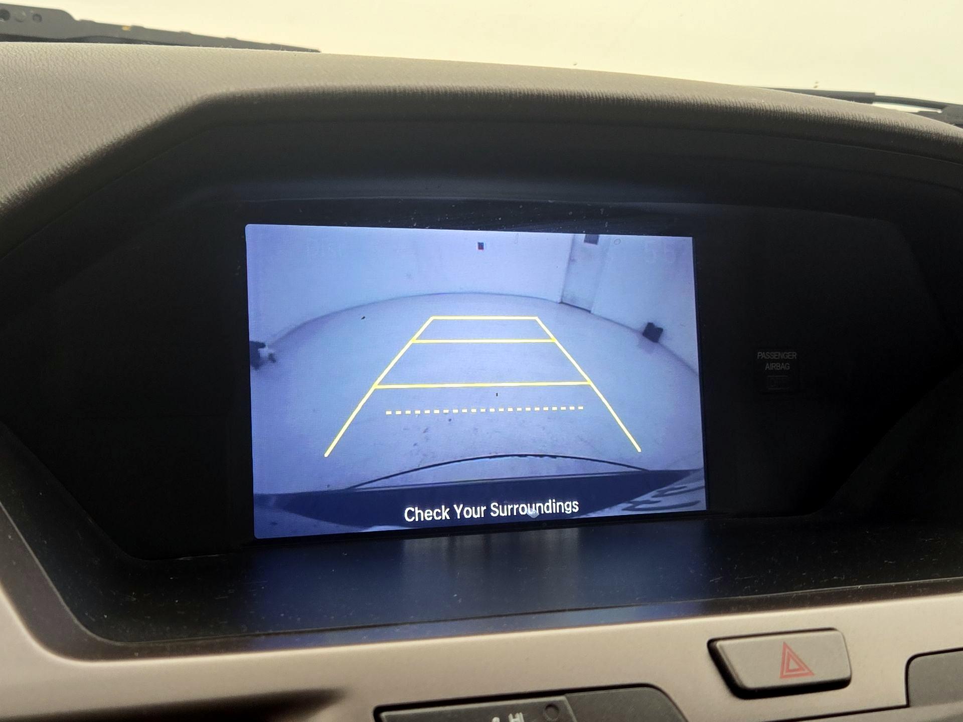 Thumbnail: 2015 Honda Odyssey - 14