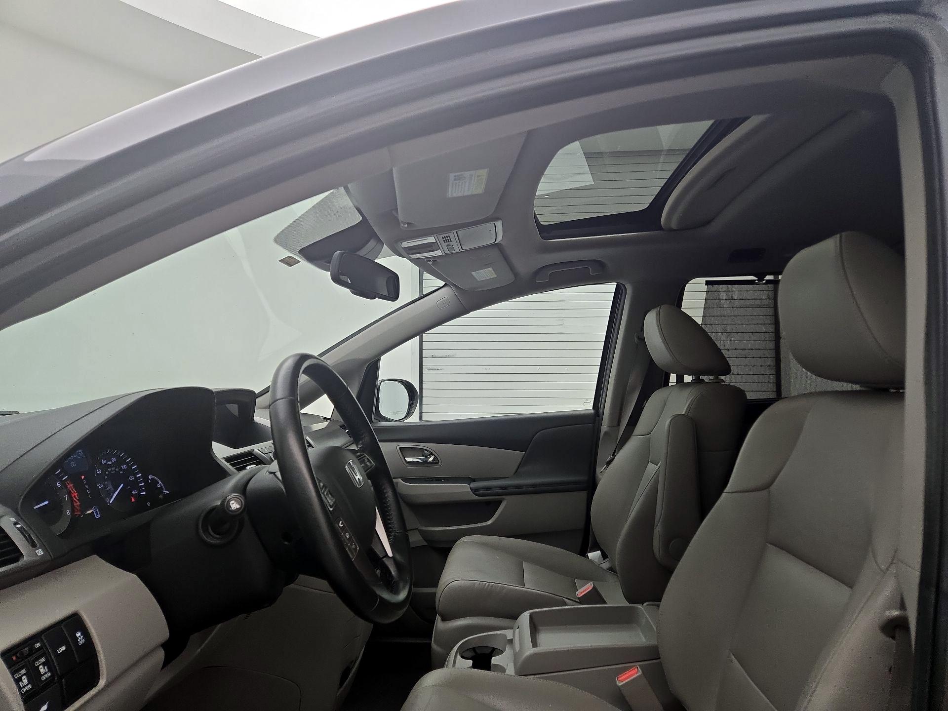 Thumbnail: 2015 Honda Odyssey - 19