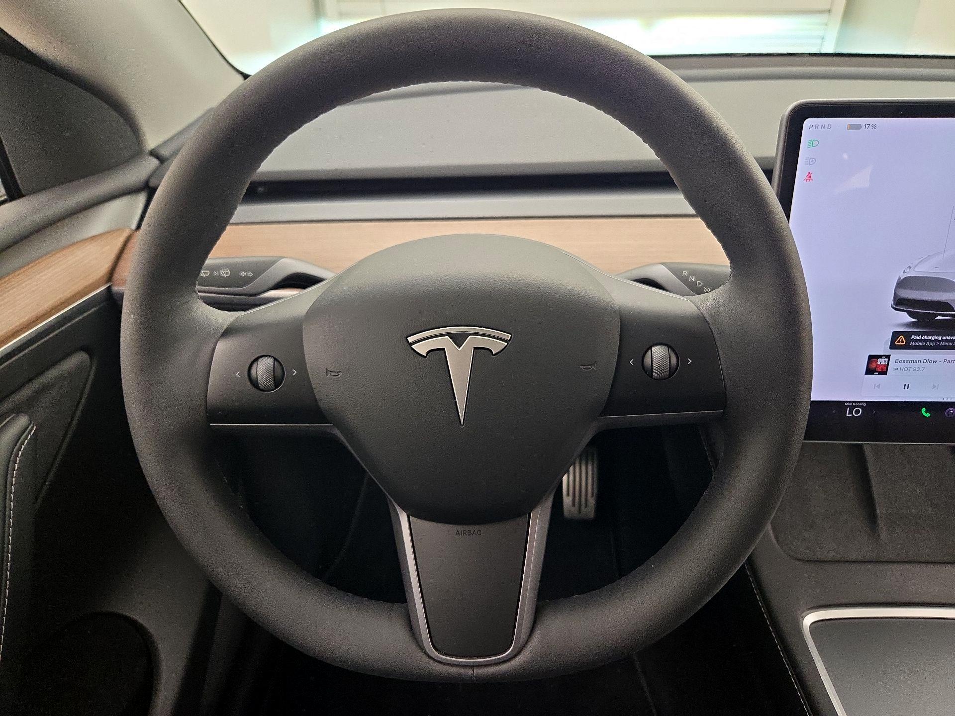 Thumbnail: 2023 Tesla Model Y - 10