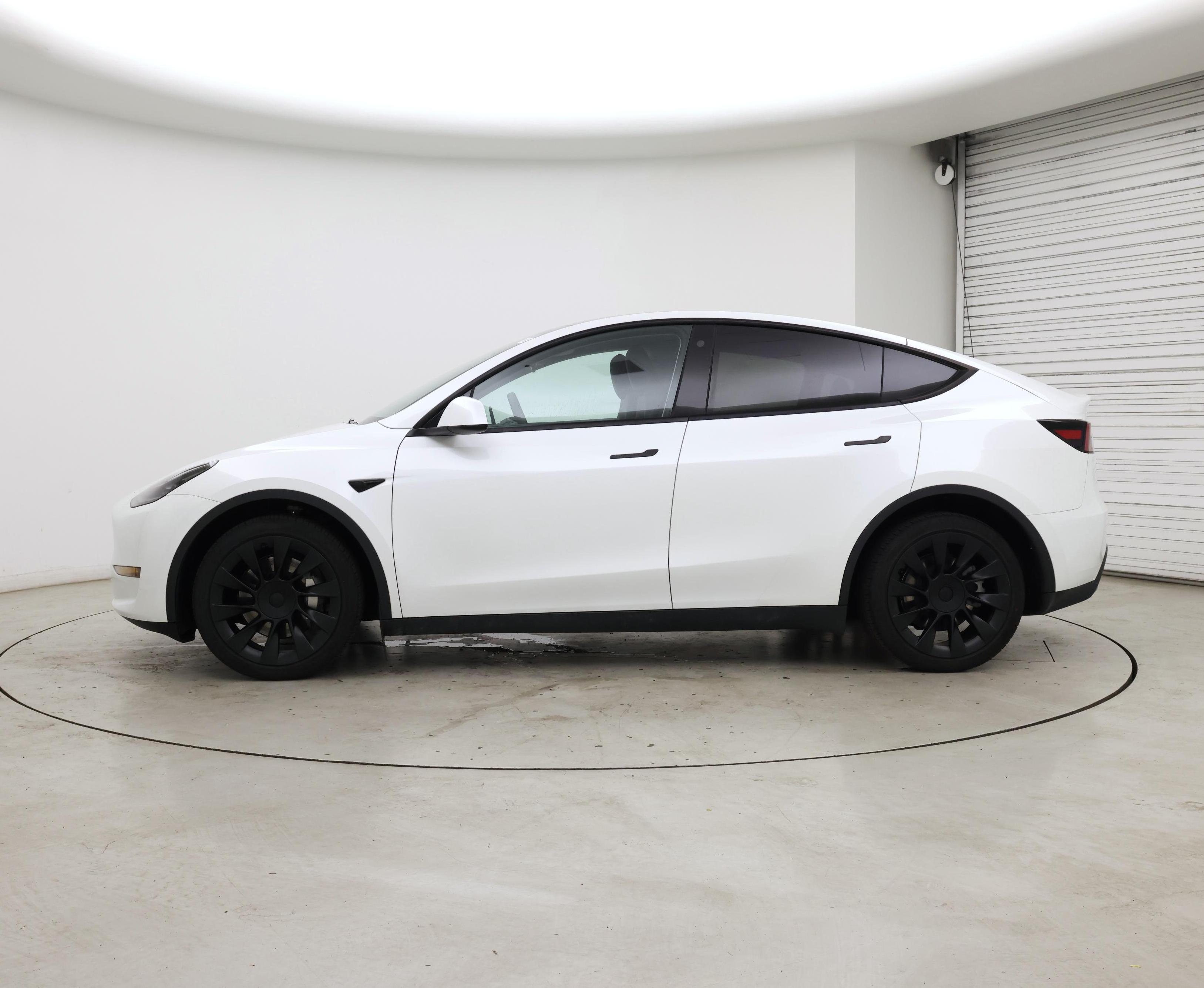 Thumbnail: 2023 Tesla Model Y - 3