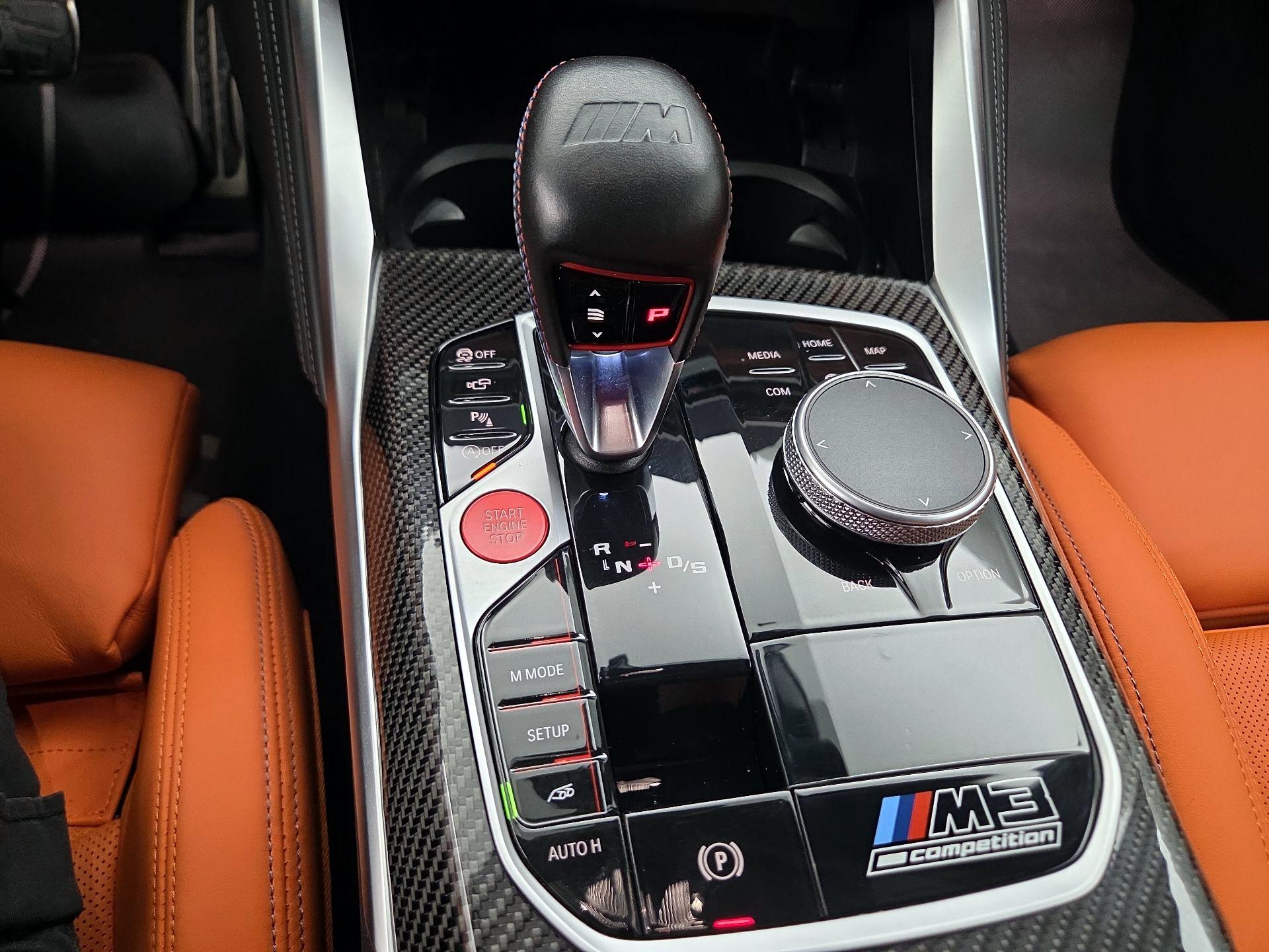 Thumbnail: 2022 BMW M3 - 18