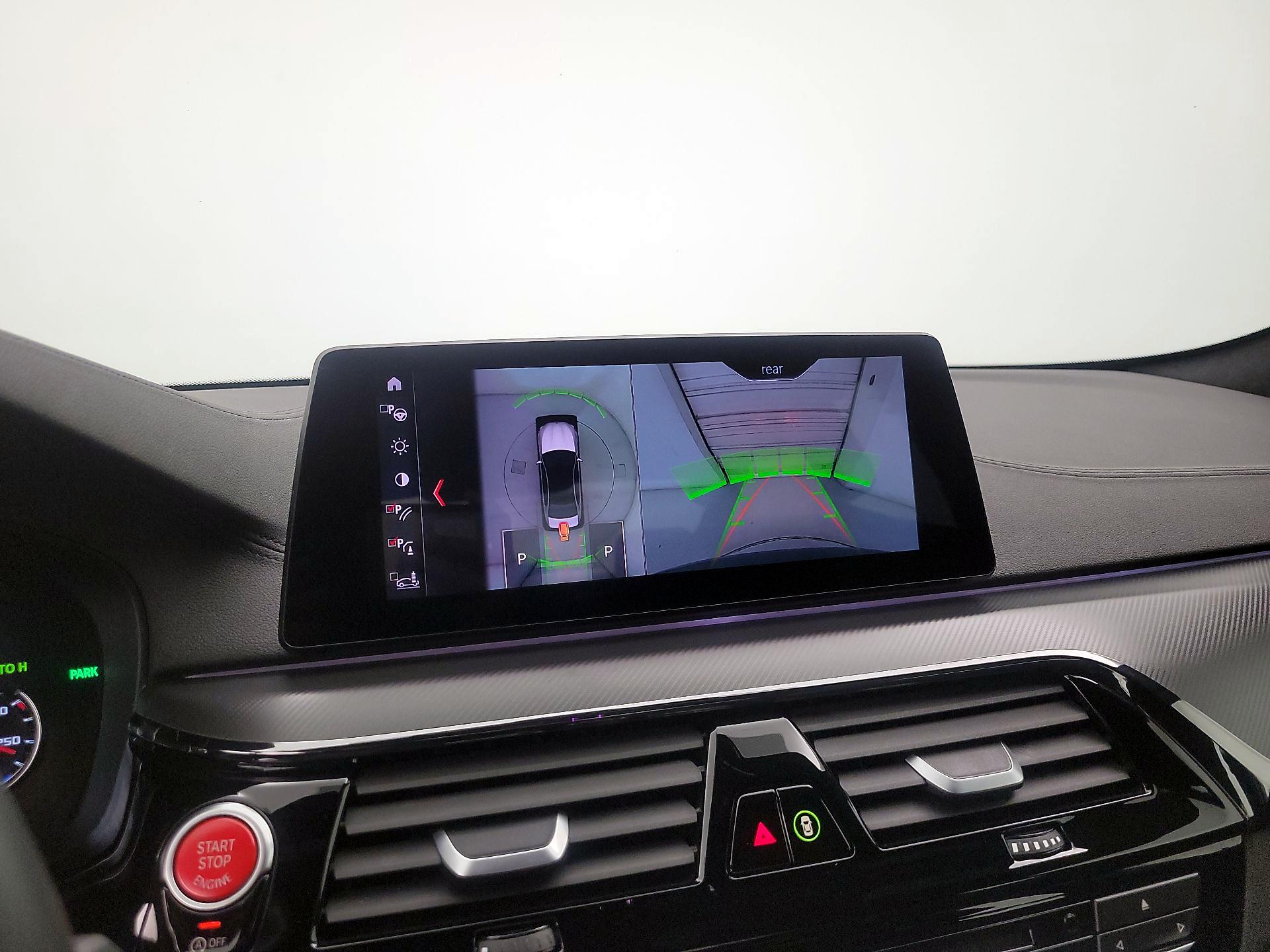 Thumbnail: 2019 BMW M5 - 15