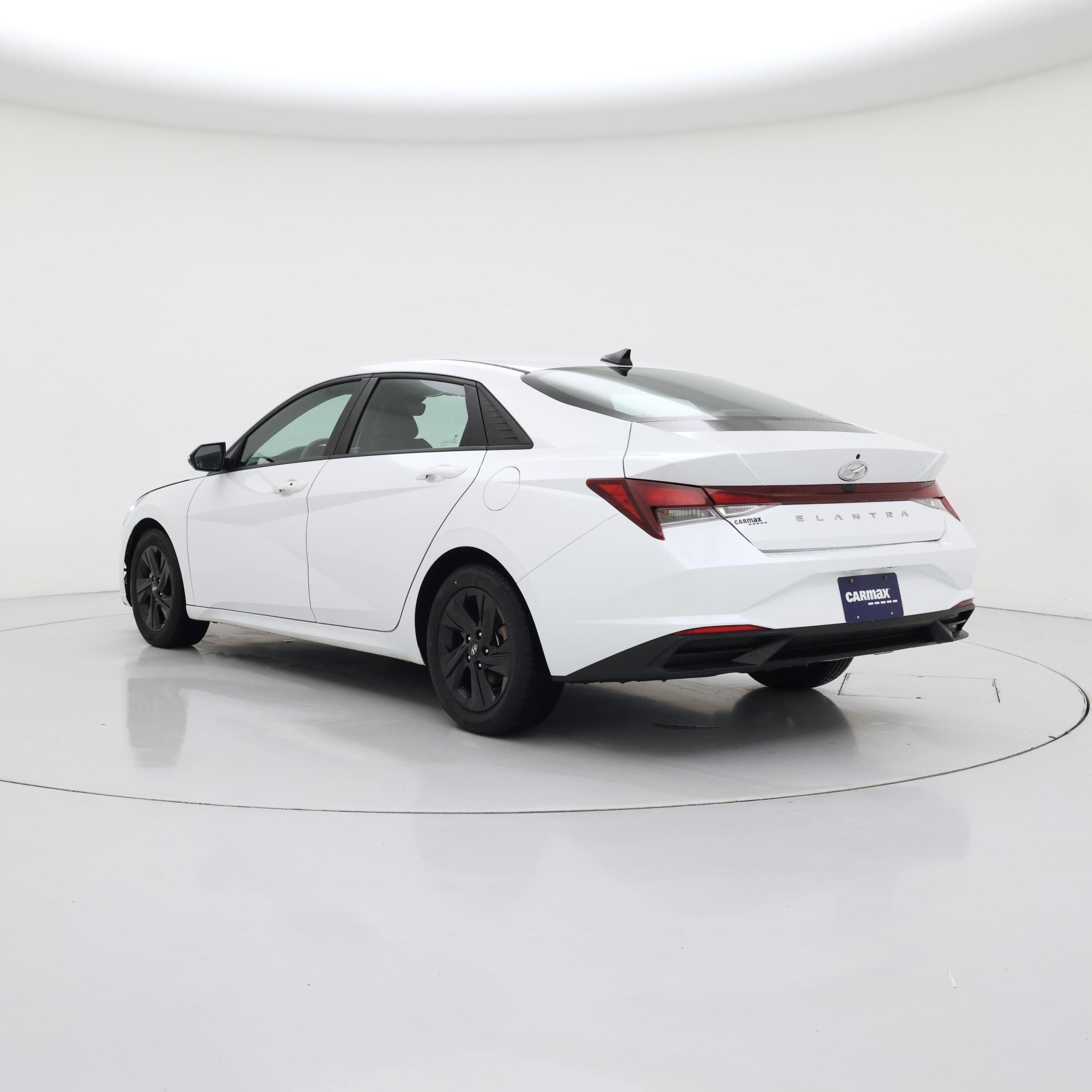 Thumbnail: 2021 Hyundai Elantra - 2