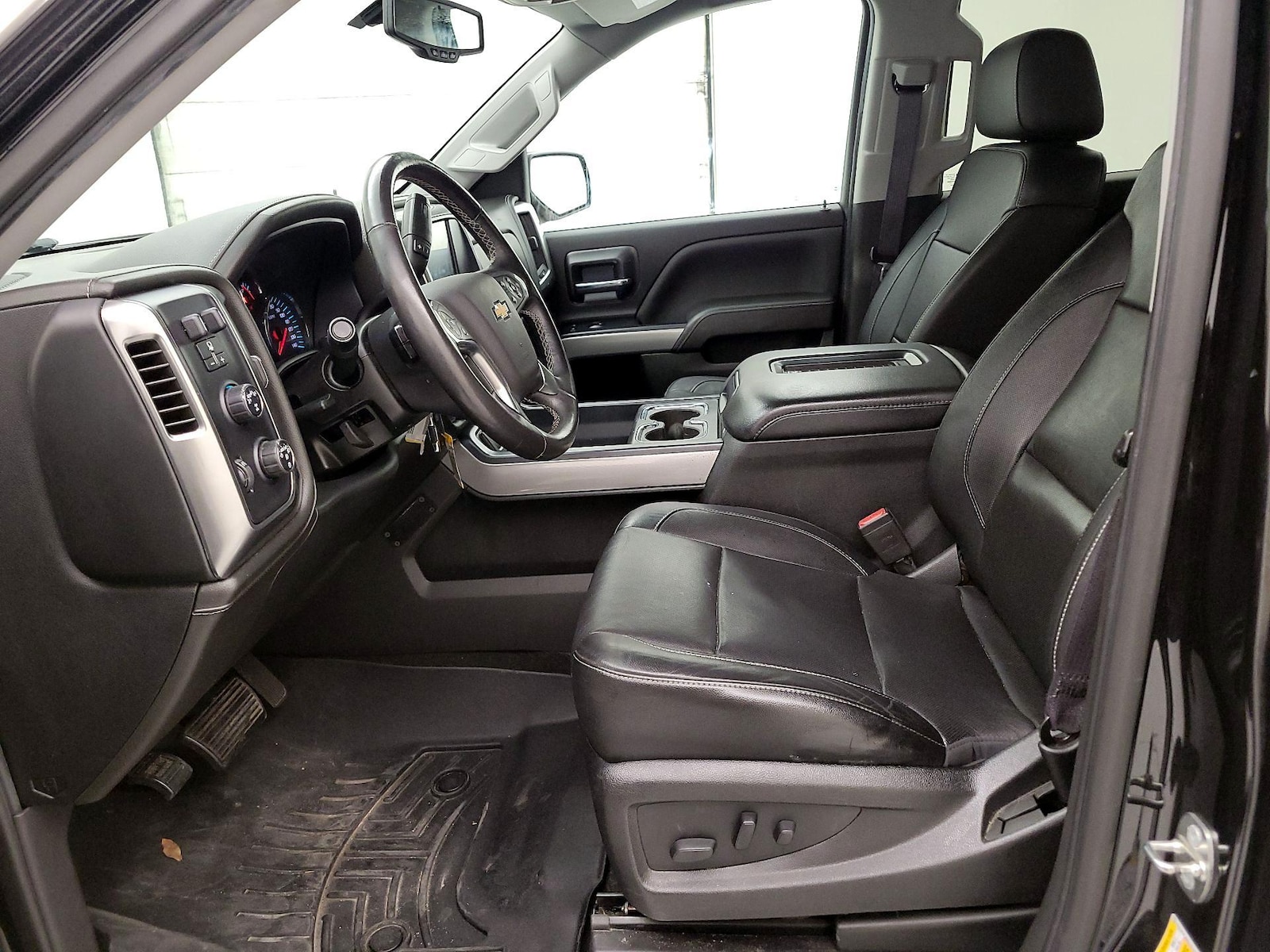 2017 Chevrolet Silverado 1500 LTZ - Photo 12