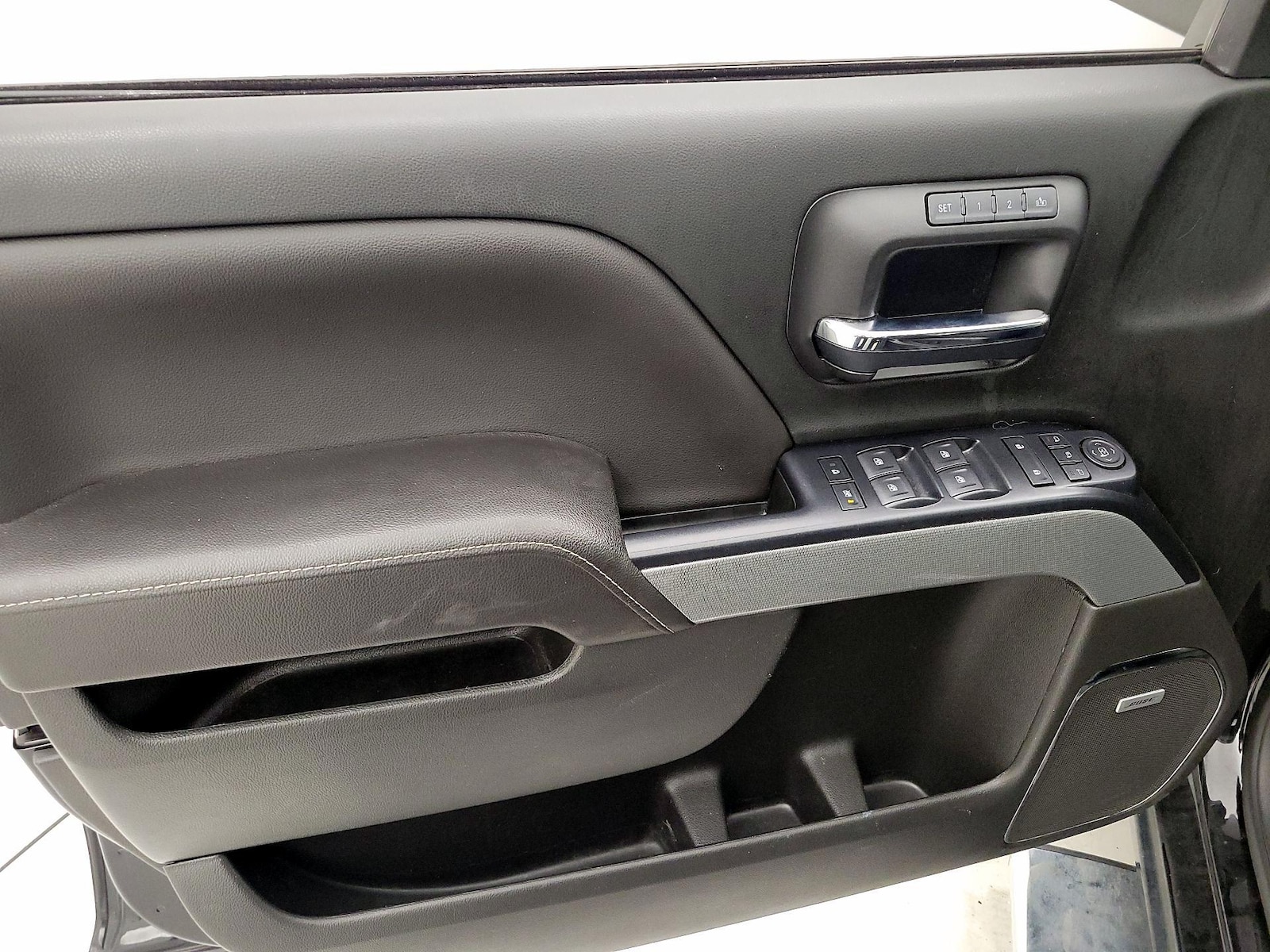 2017 Chevrolet Silverado 1500 LTZ - Photo 13