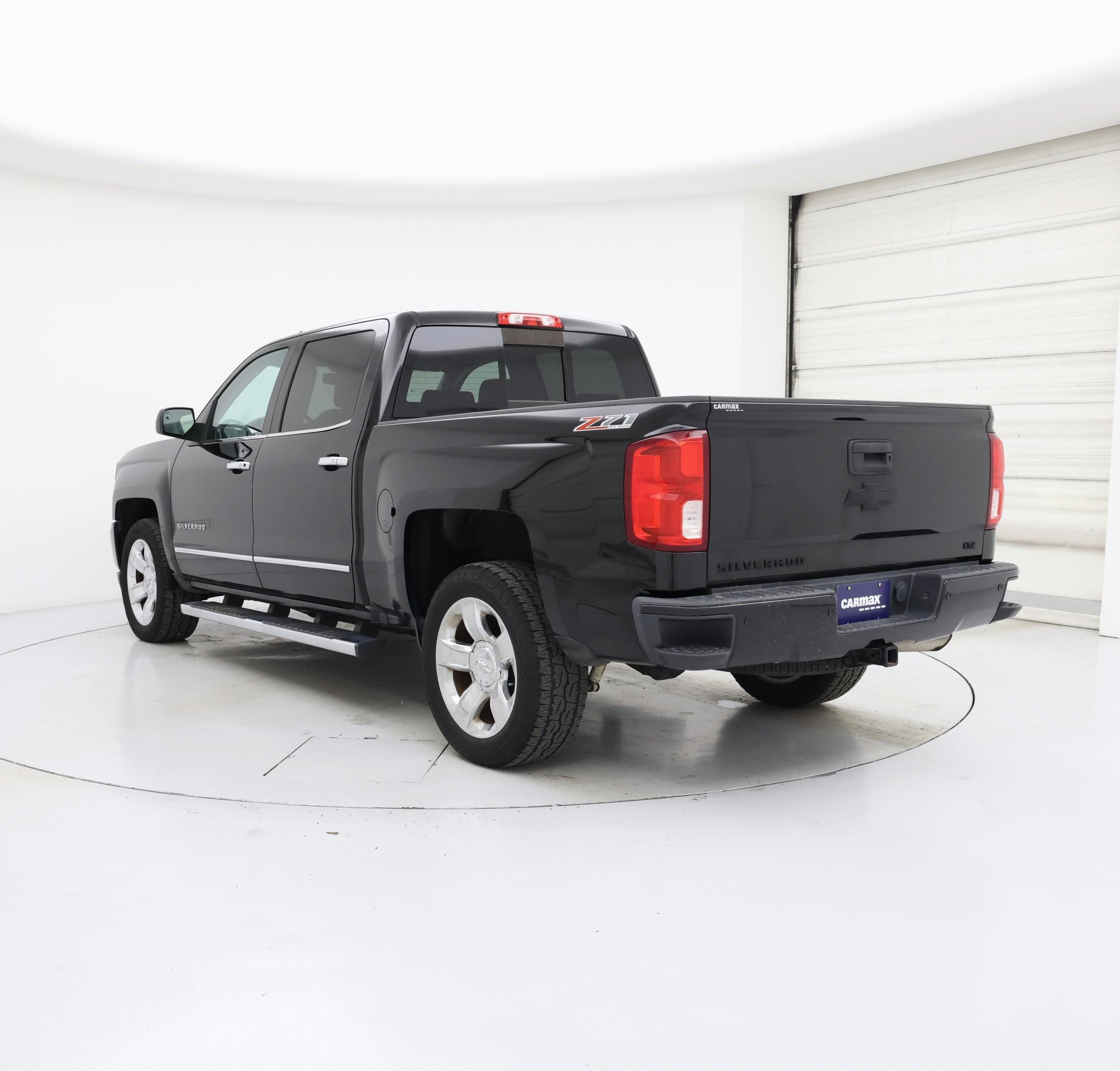 Thumbnail: 2017 Chevrolet Silverado 1500 - 2