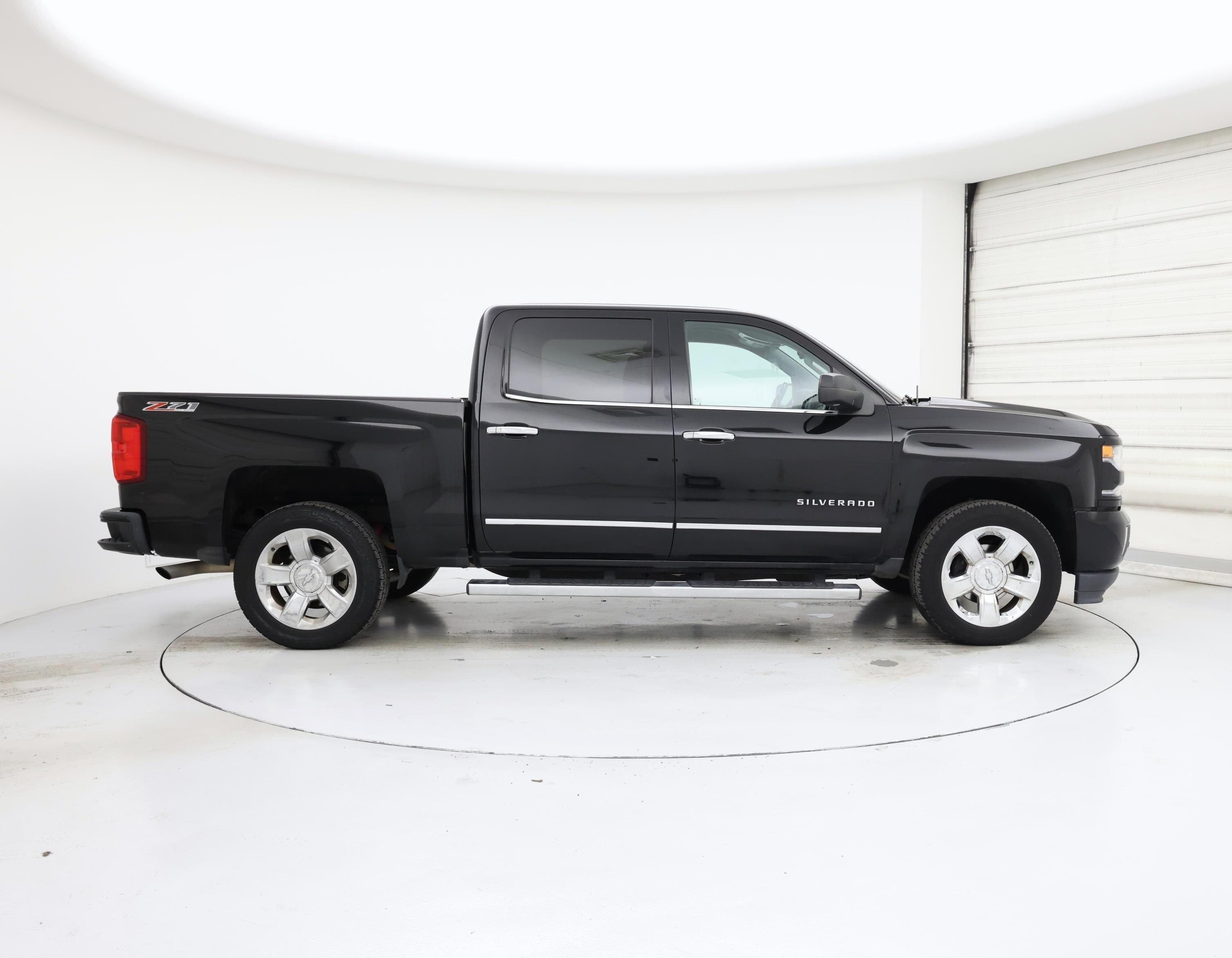 Thumbnail: 2017 Chevrolet Silverado 1500 - 7