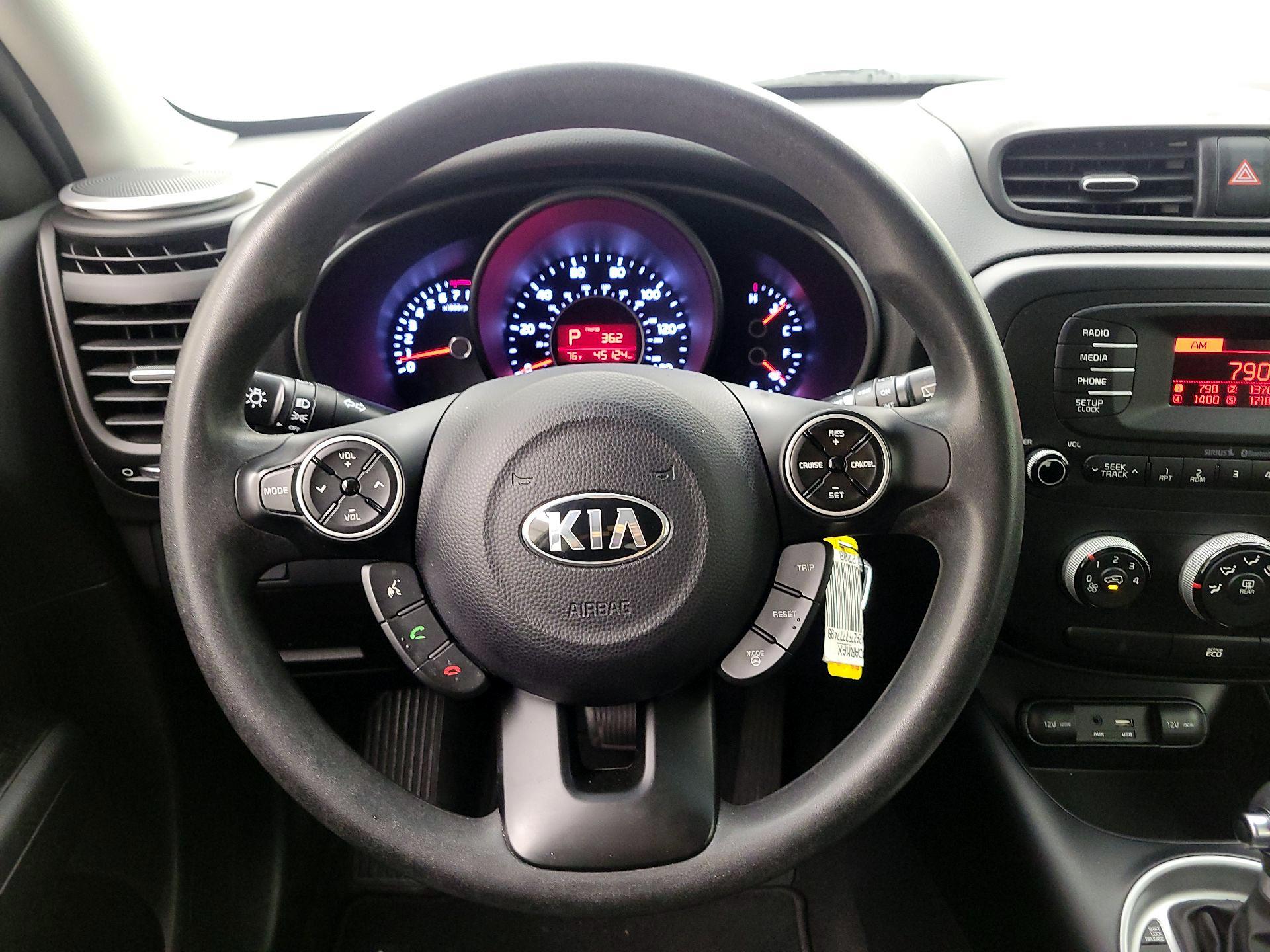 Thumbnail: 2015 Kia Soul - 10