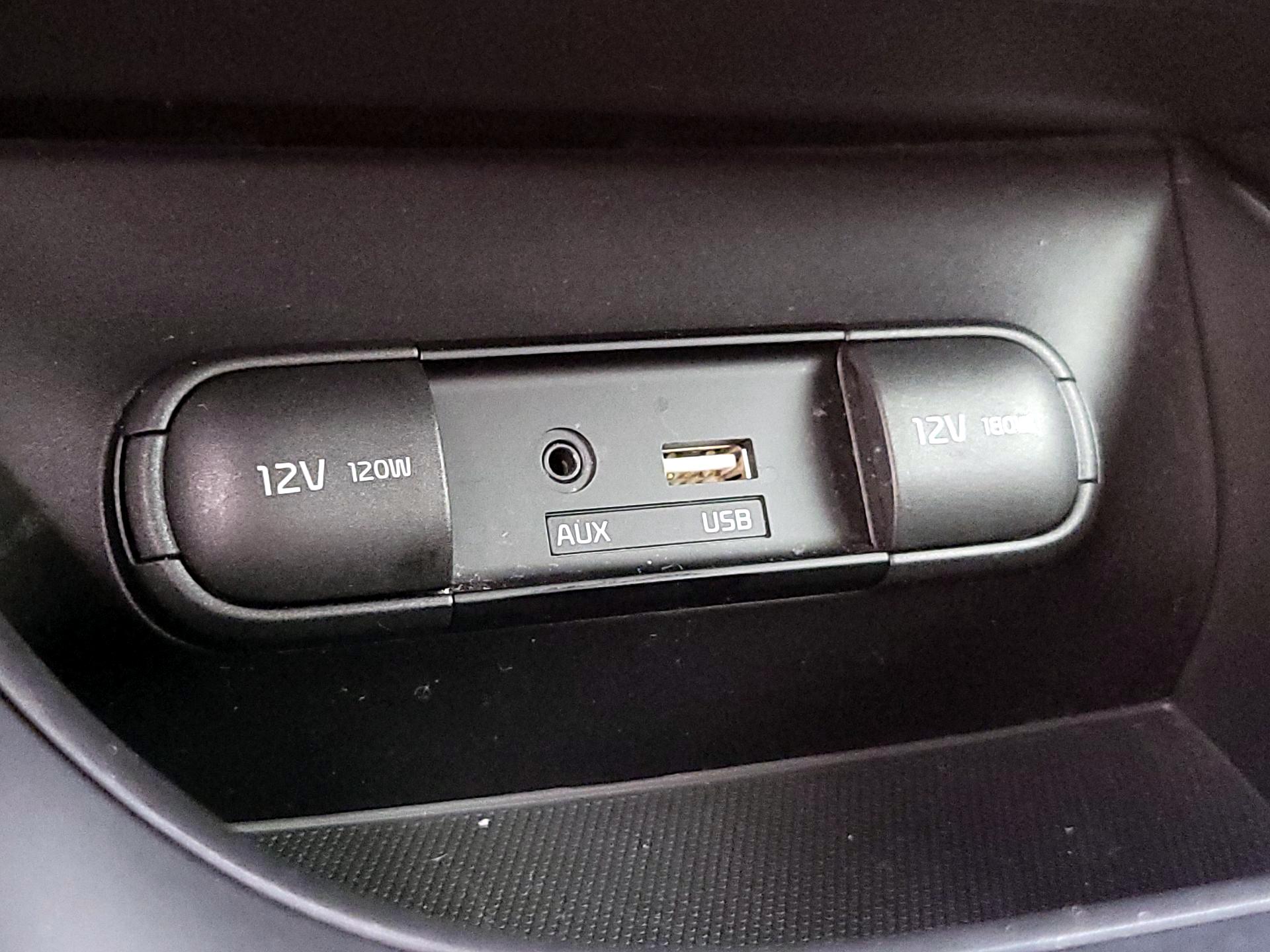 Thumbnail: 2015 Kia Soul - 17