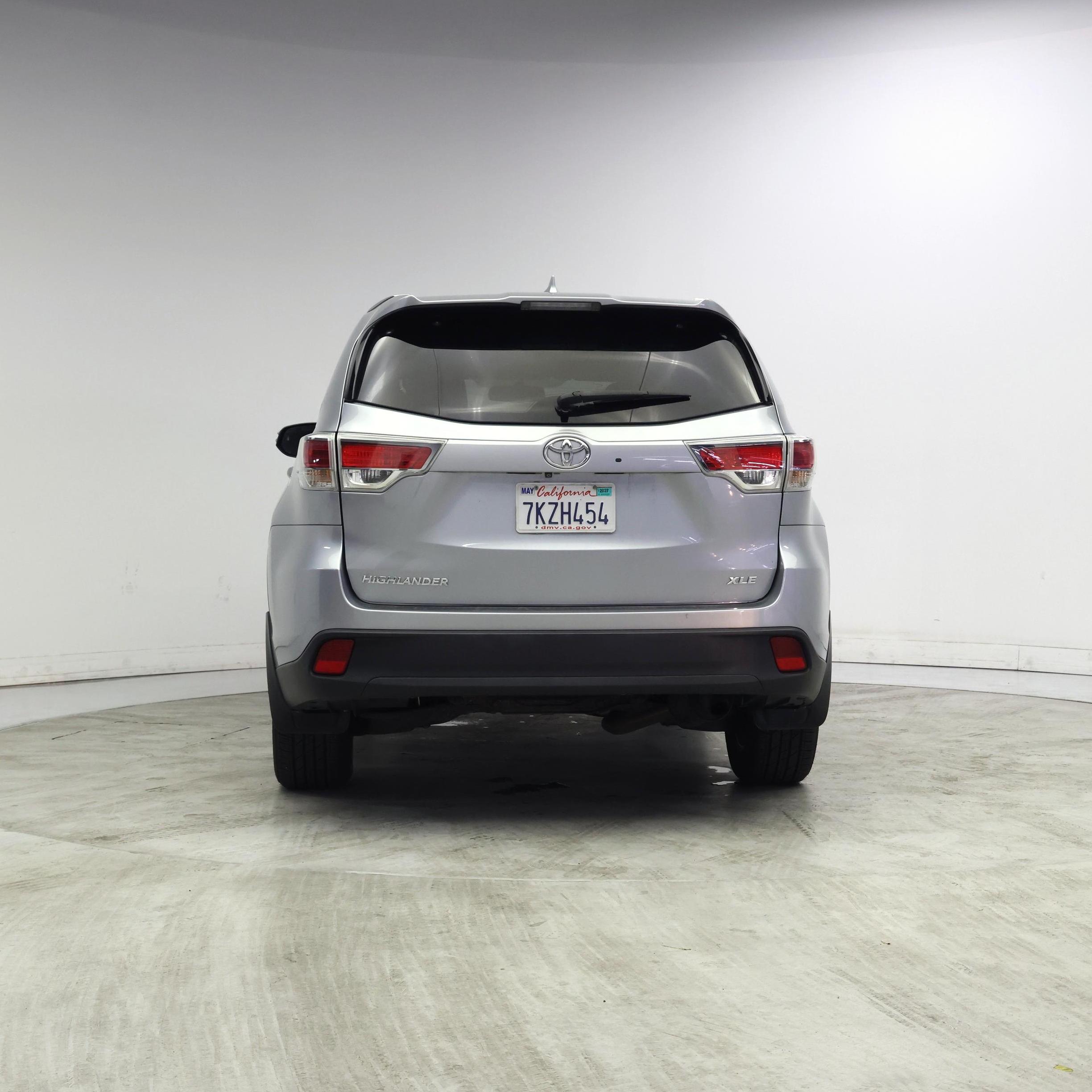 Thumbnail: 2015 Toyota Highlander - 6