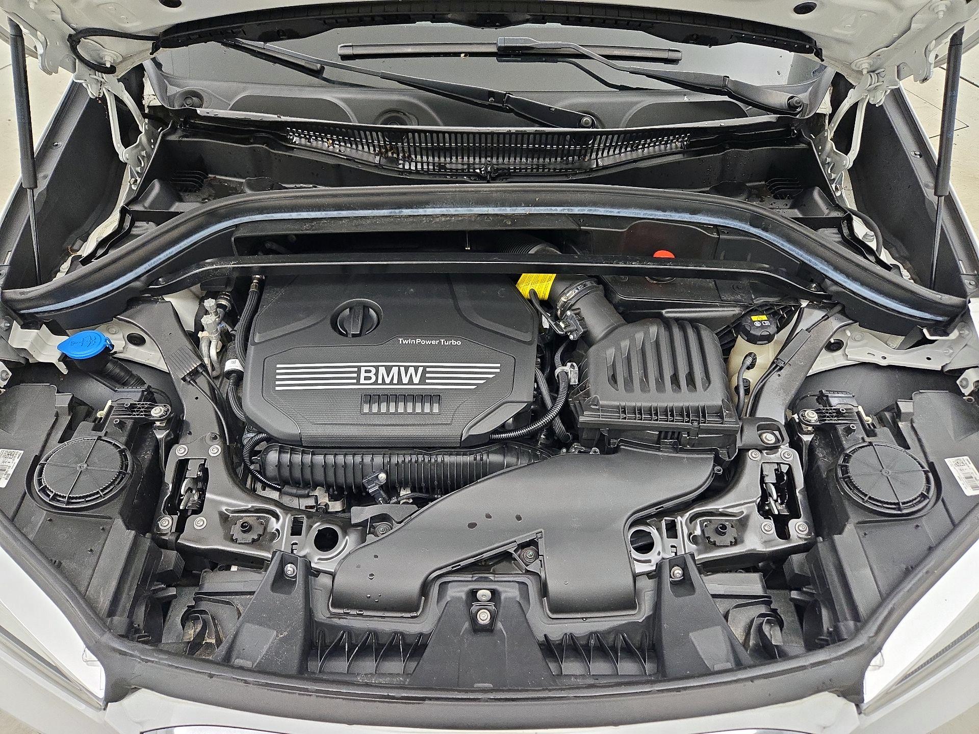 Thumbnail: 2021 BMW X1 - 17