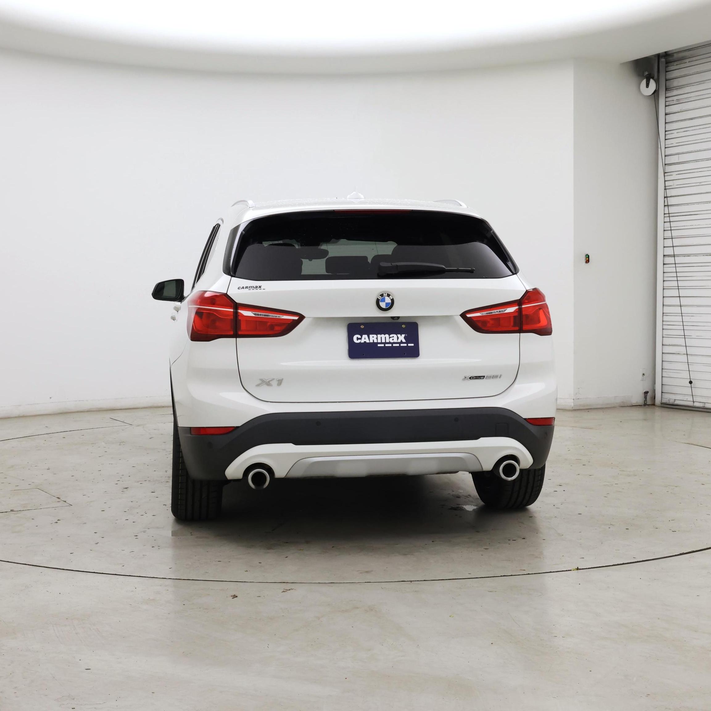 Thumbnail: 2021 BMW X1 - 6