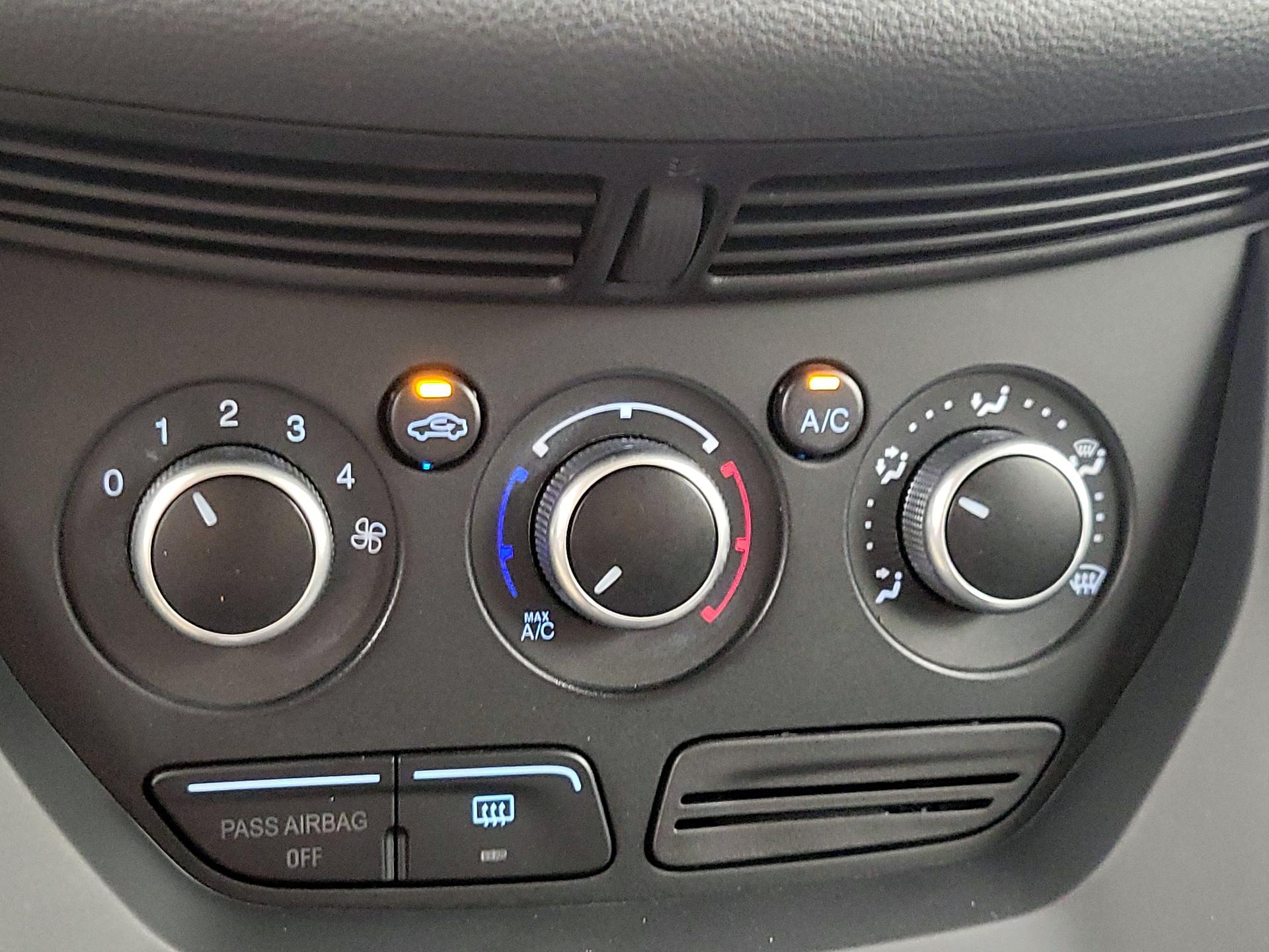 Thumbnail: 2014 Ford Escape - 16
