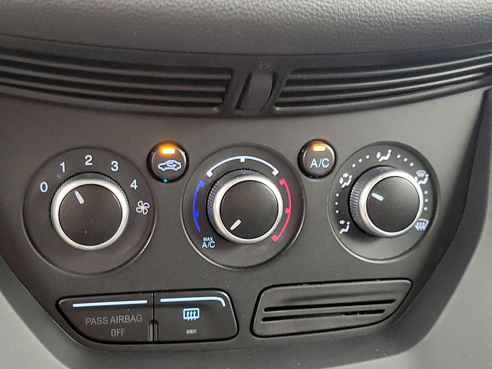 2014 Ford Escape SE - Photo 17
