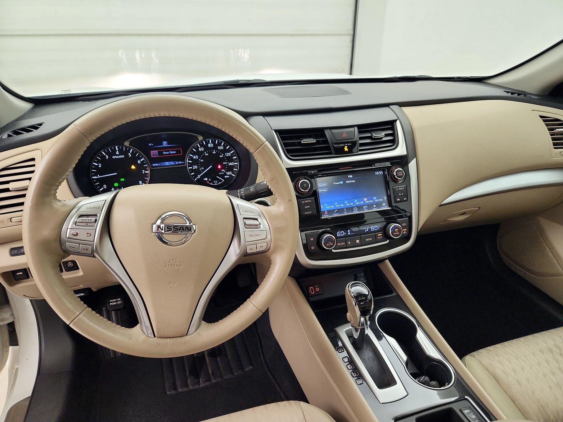 Thumbnail: 2018 Nissan Altima - 9