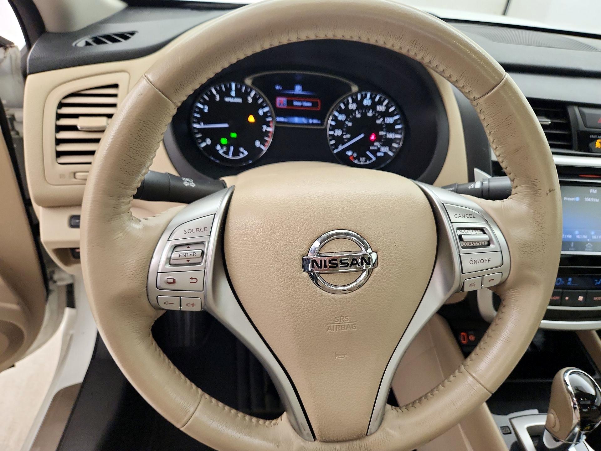 Thumbnail: 2018 Nissan Altima - 10