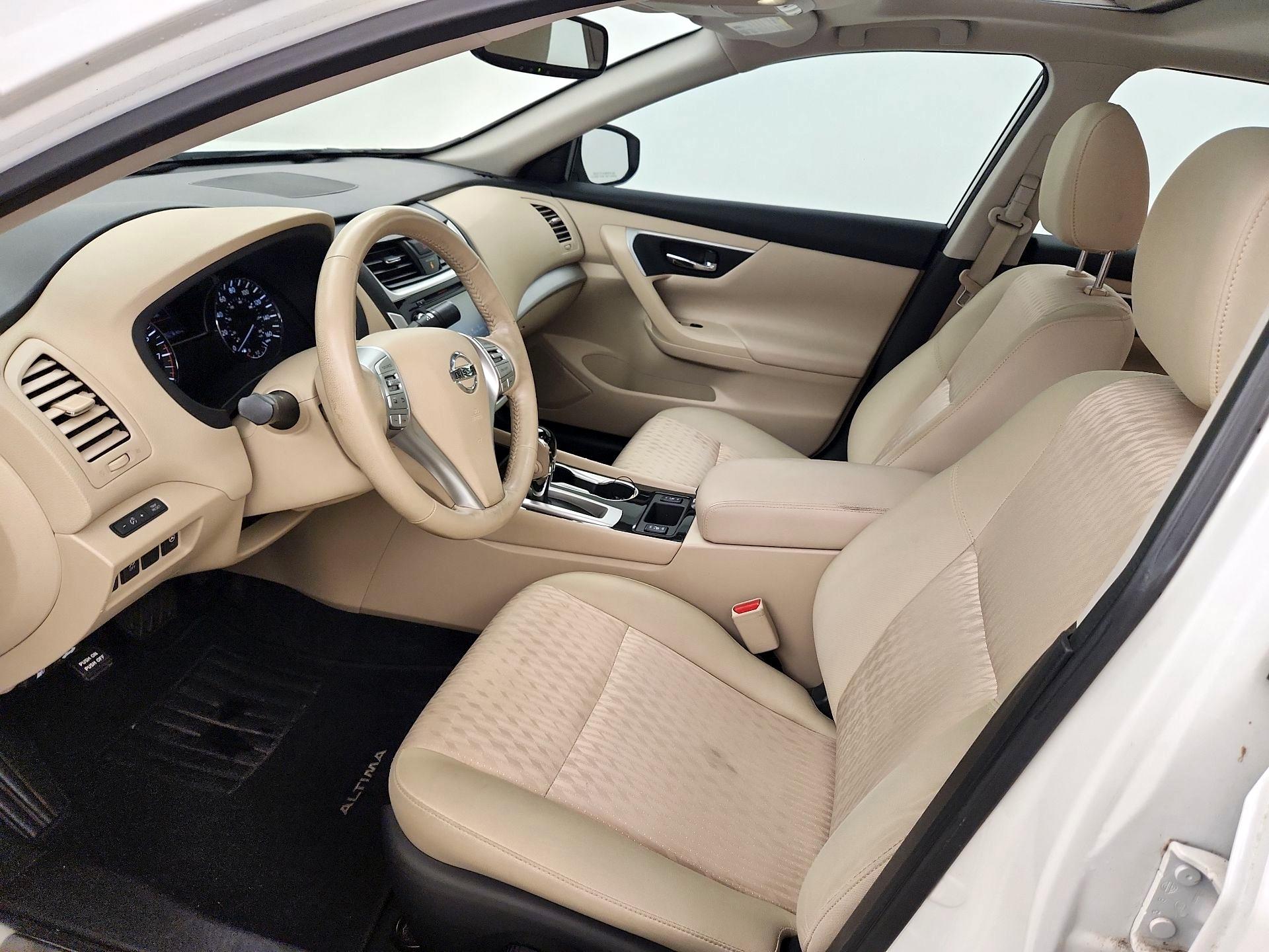 Thumbnail: 2018 Nissan Altima - 11
