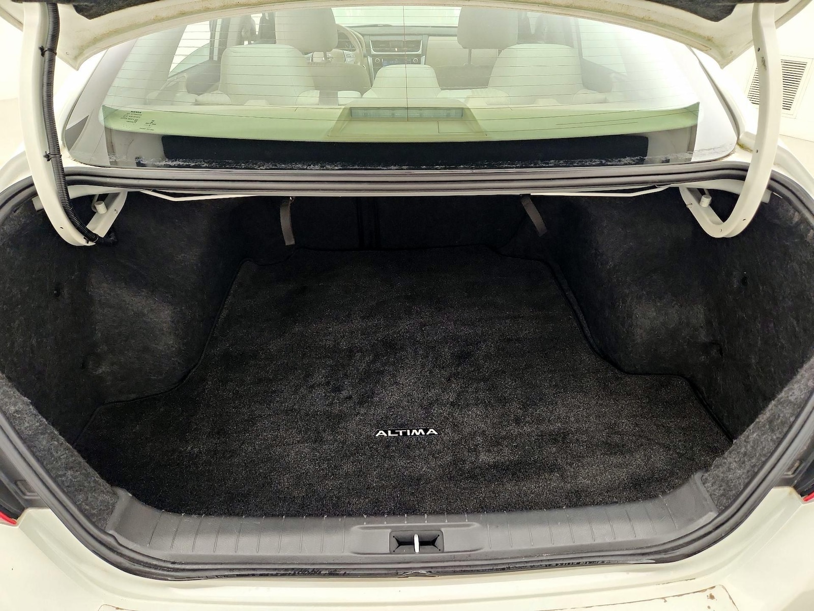 2018 Nissan Altima SV - Photo 23