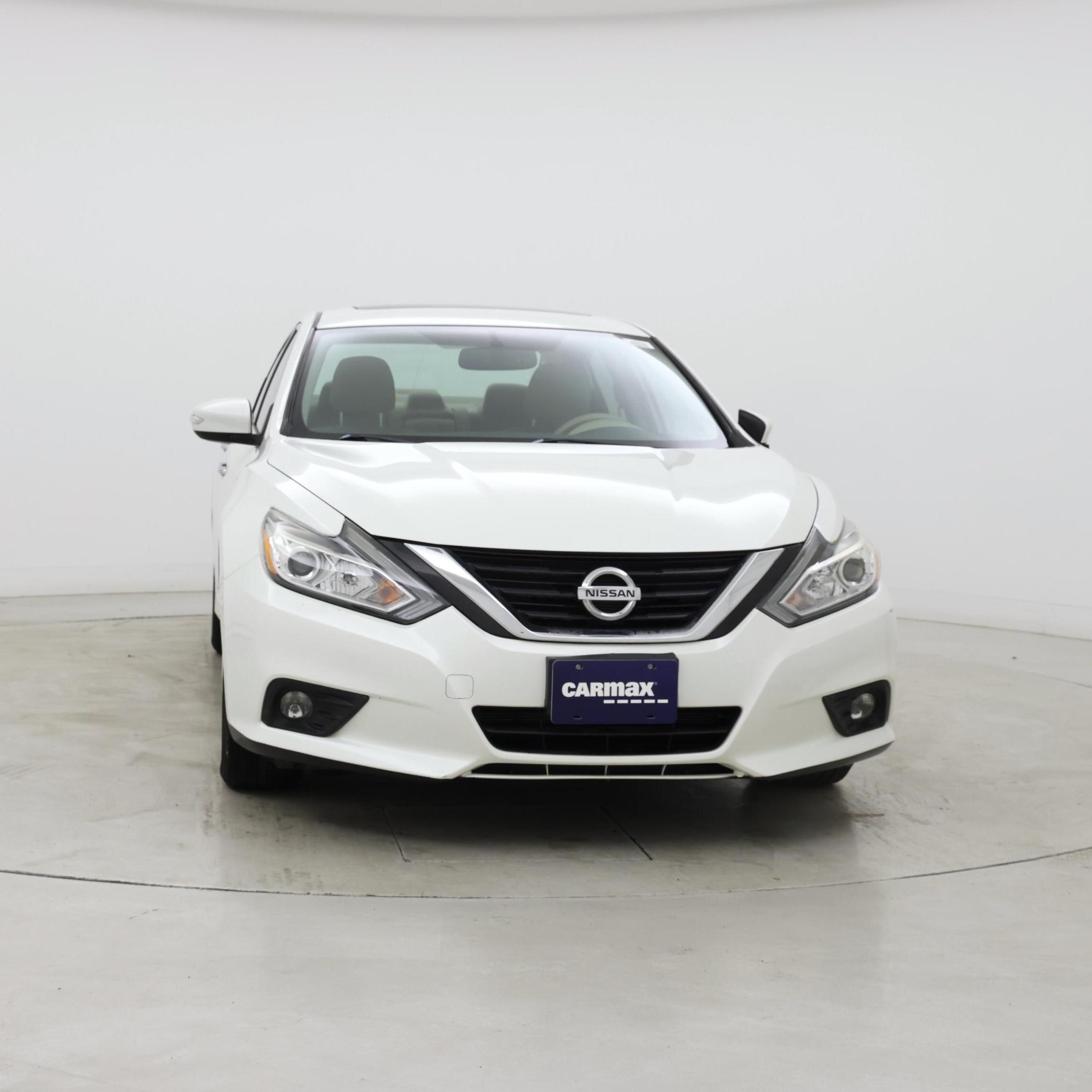 Thumbnail: 2018 Nissan Altima - 5
