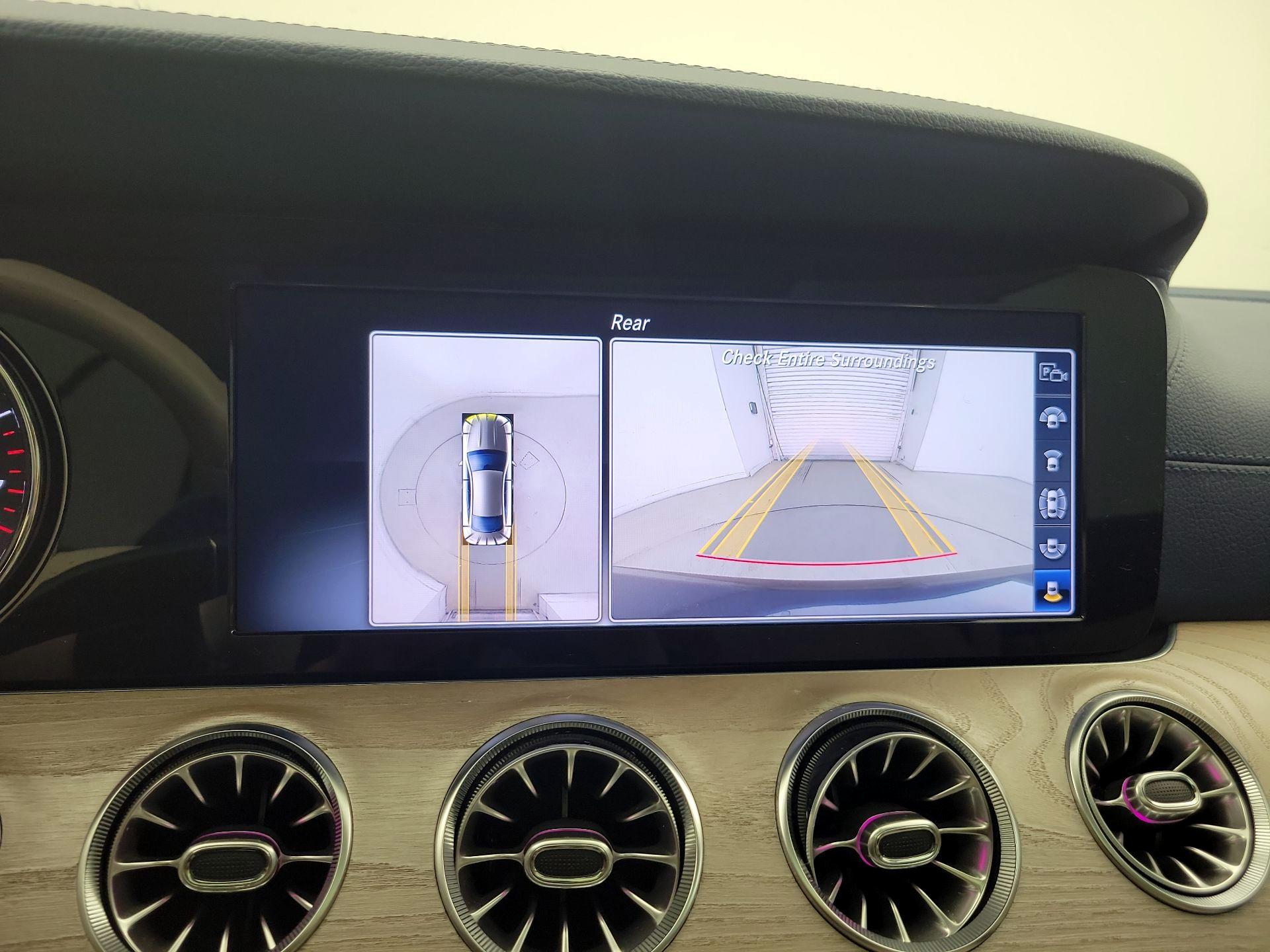 Thumbnail: 2019 Mercedes-Benz E-Class - 14