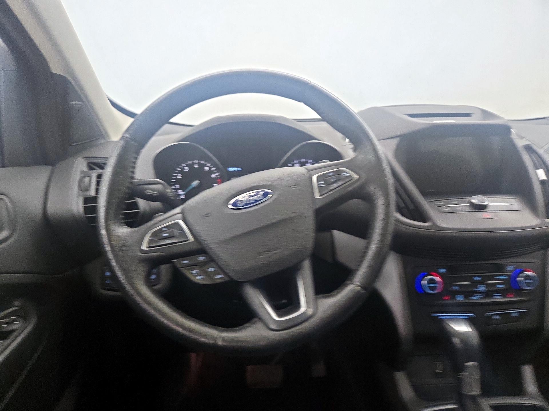 Thumbnail: 2017 Ford Escape - 10