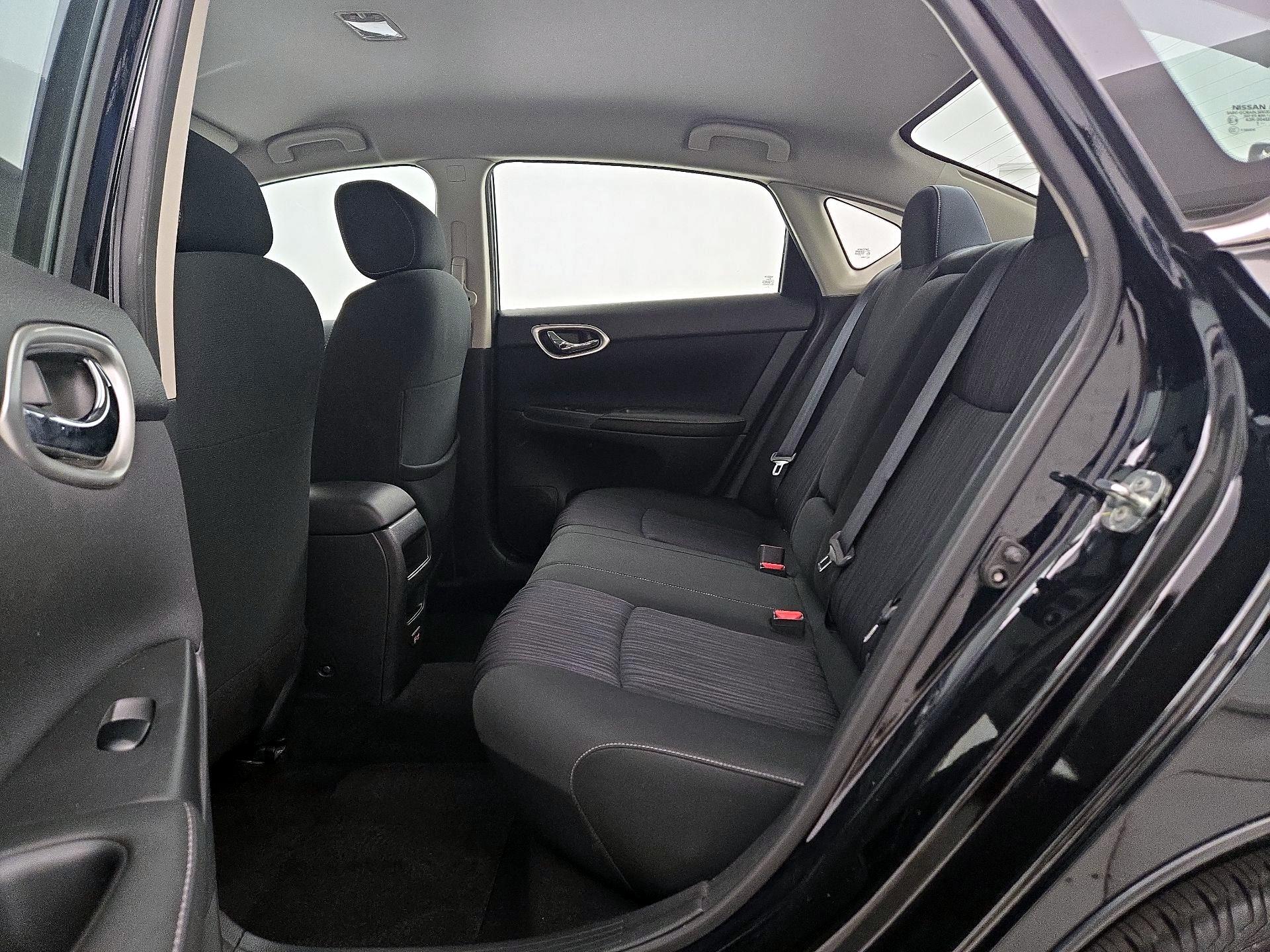 Thumbnail: 2019 Nissan Sentra - 19
