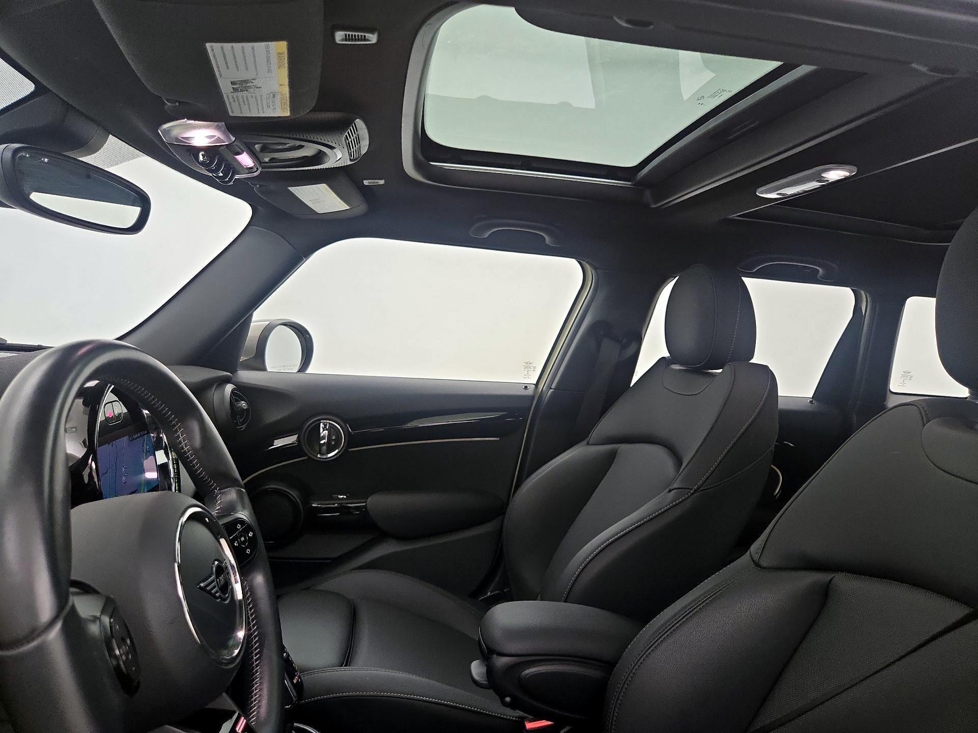 Thumbnail: 2023 MINI Cooper Hardtop - 20