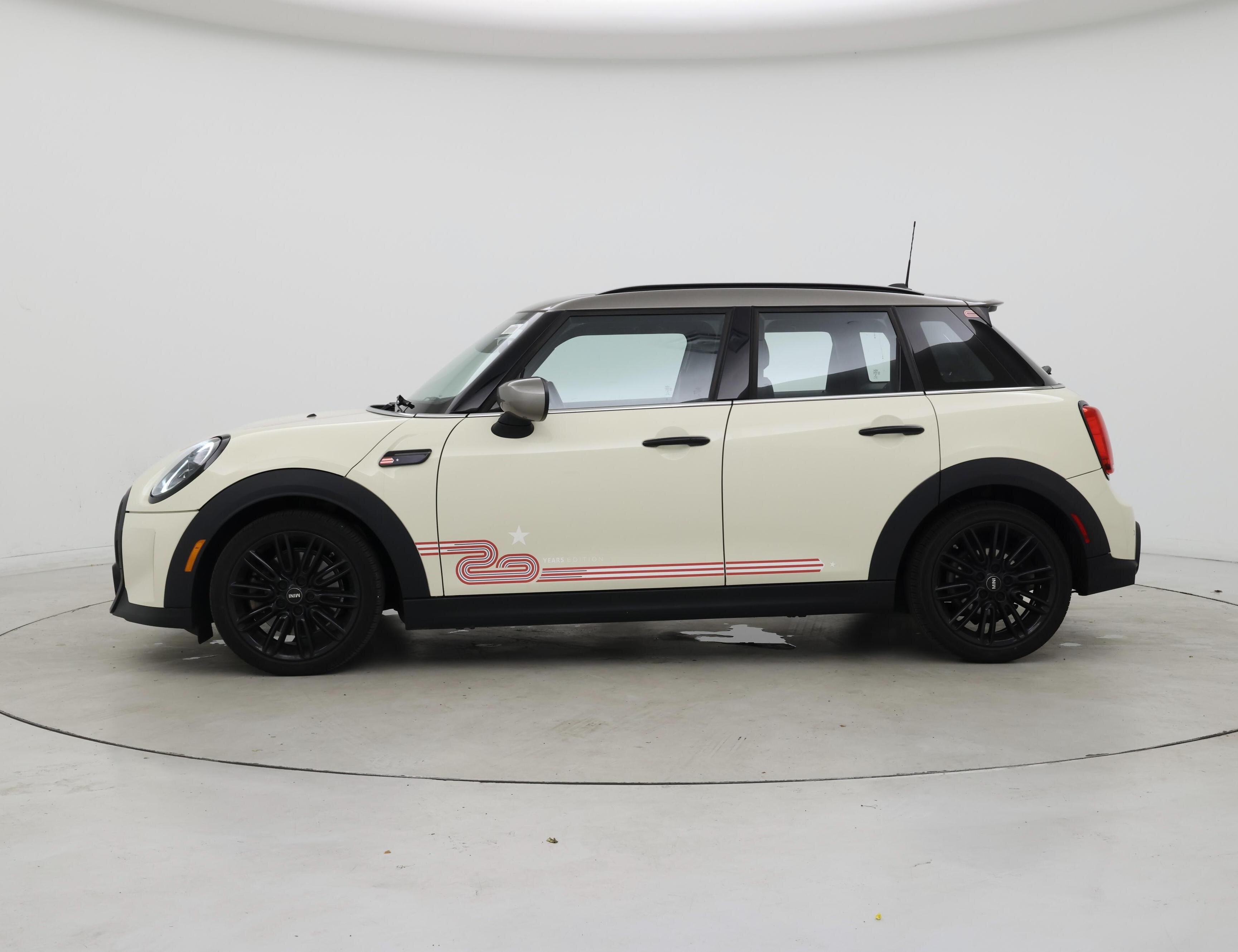 Thumbnail: 2023 MINI Cooper Hardtop - 3
