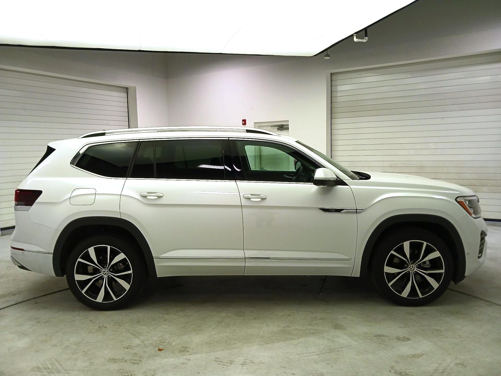 Thumbnail: 2025 Volkswagen Atlas - 4