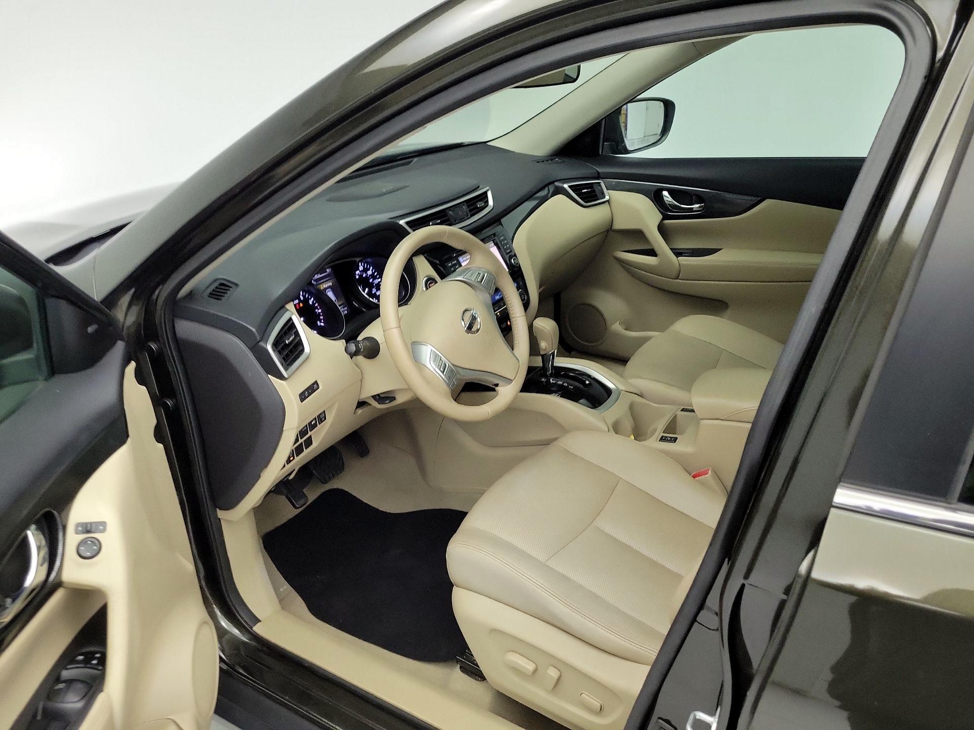 Thumbnail: 2015 Nissan Rogue - 11