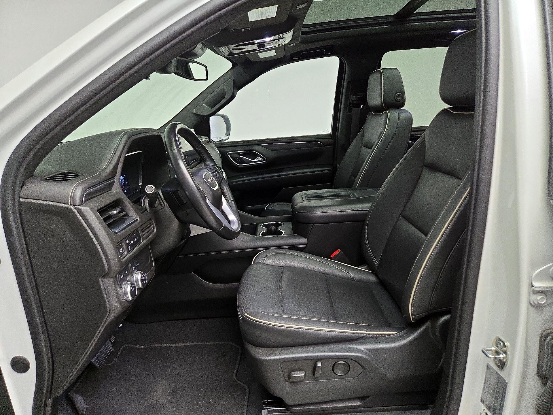 Thumbnail: 2023 GMC Yukon XL - 11