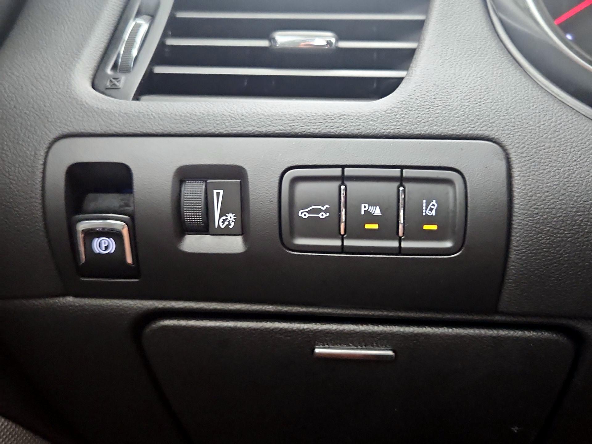 Thumbnail: 2016 Chevrolet Impala - 13