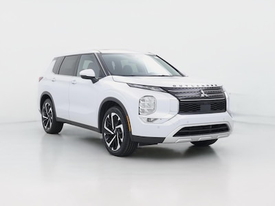 2023 Mitsubishi Outlander SE